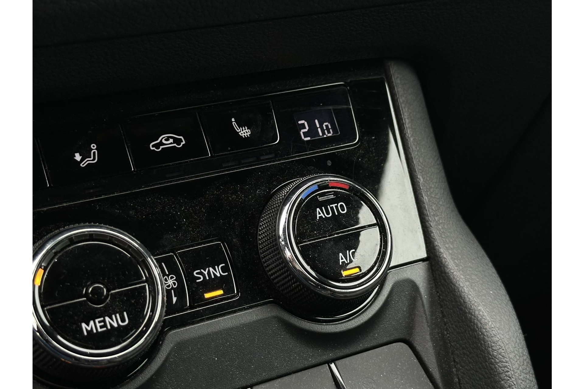 Škoda Kodiaq 1.5 TSI Sportline Business 2023 Black magic 35