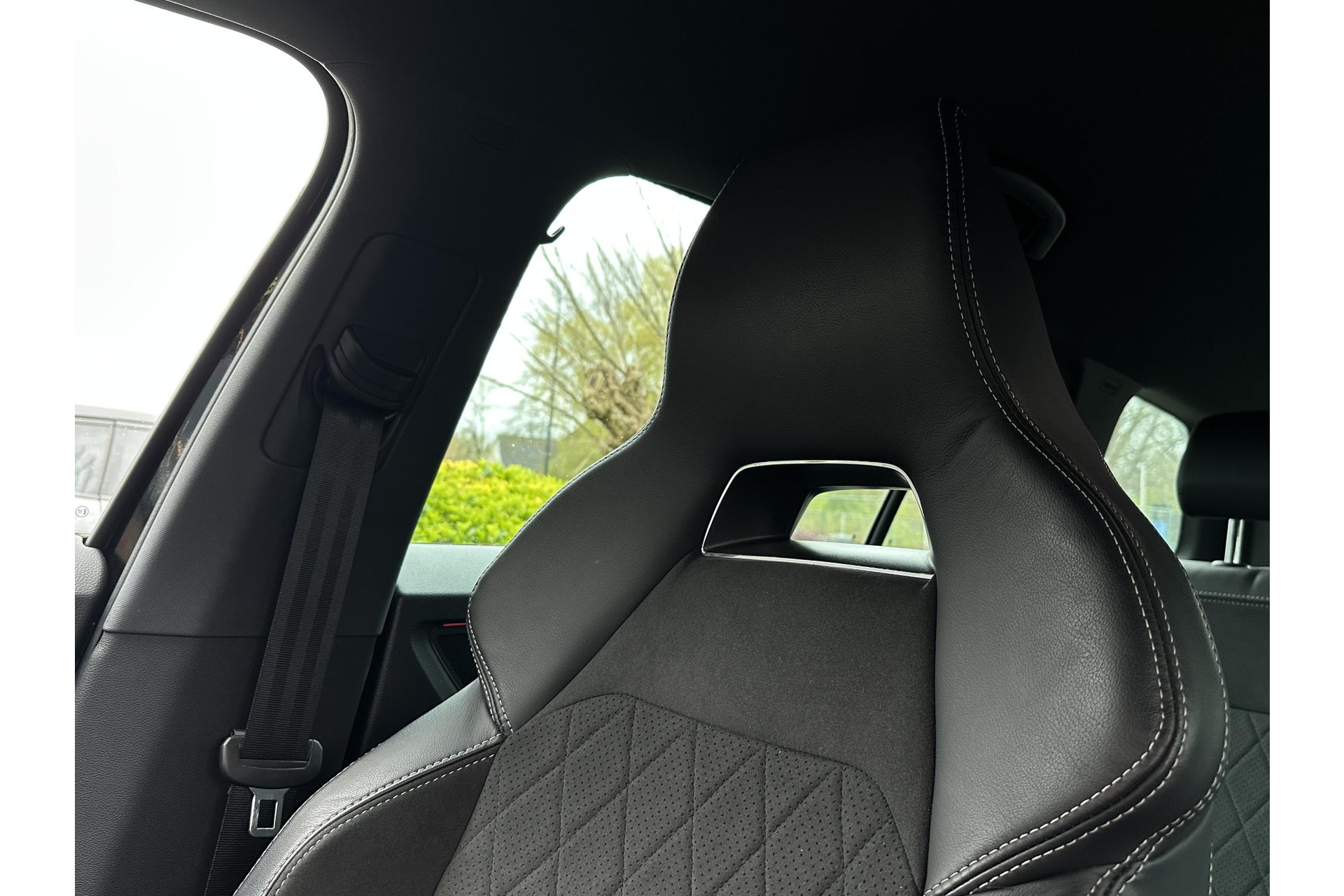 Škoda Kodiaq 1.5 TSI Sportline Business 2023 Black magic 37