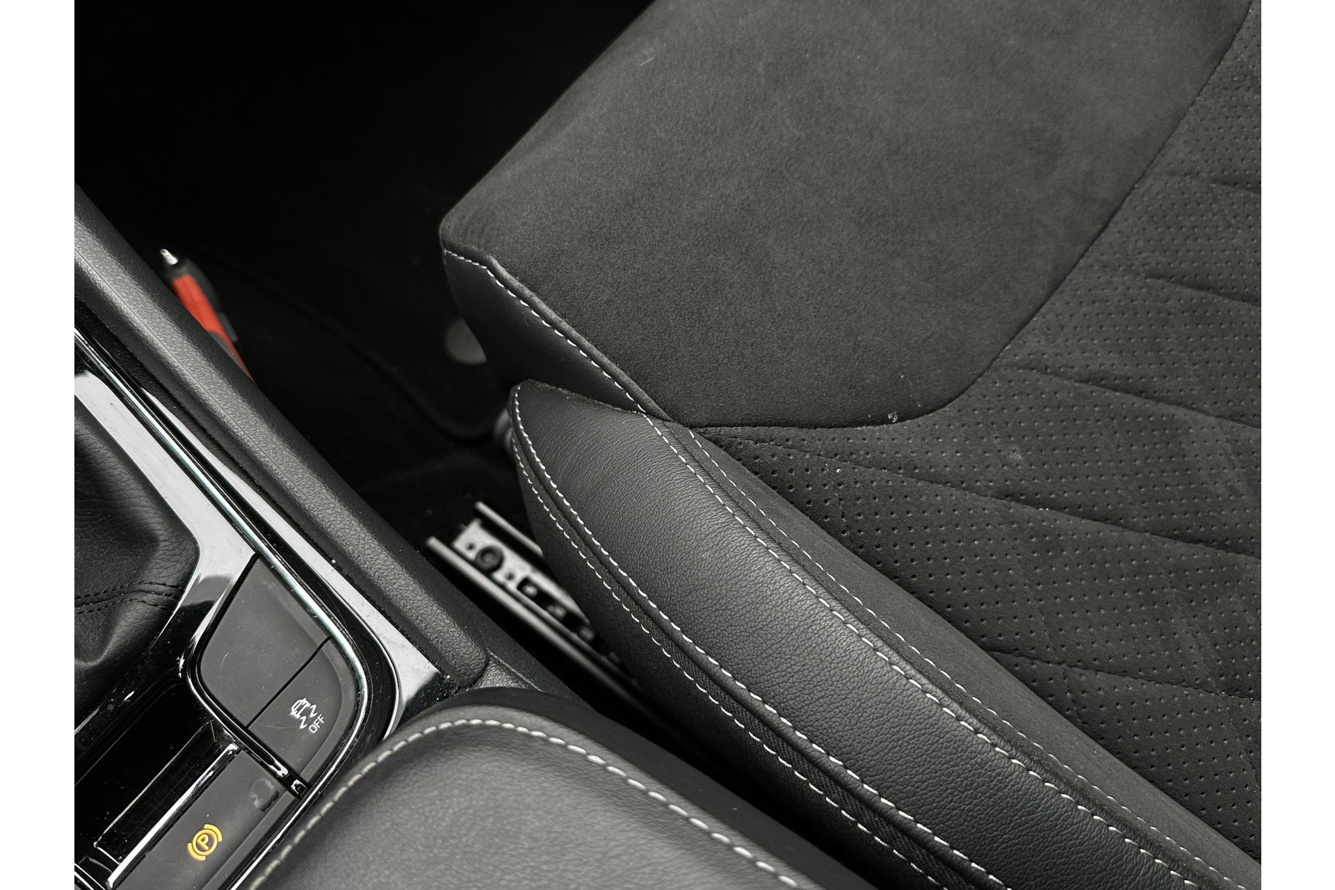 Škoda Kodiaq 1.5 TSI Sportline Business 2023 Black magic 38