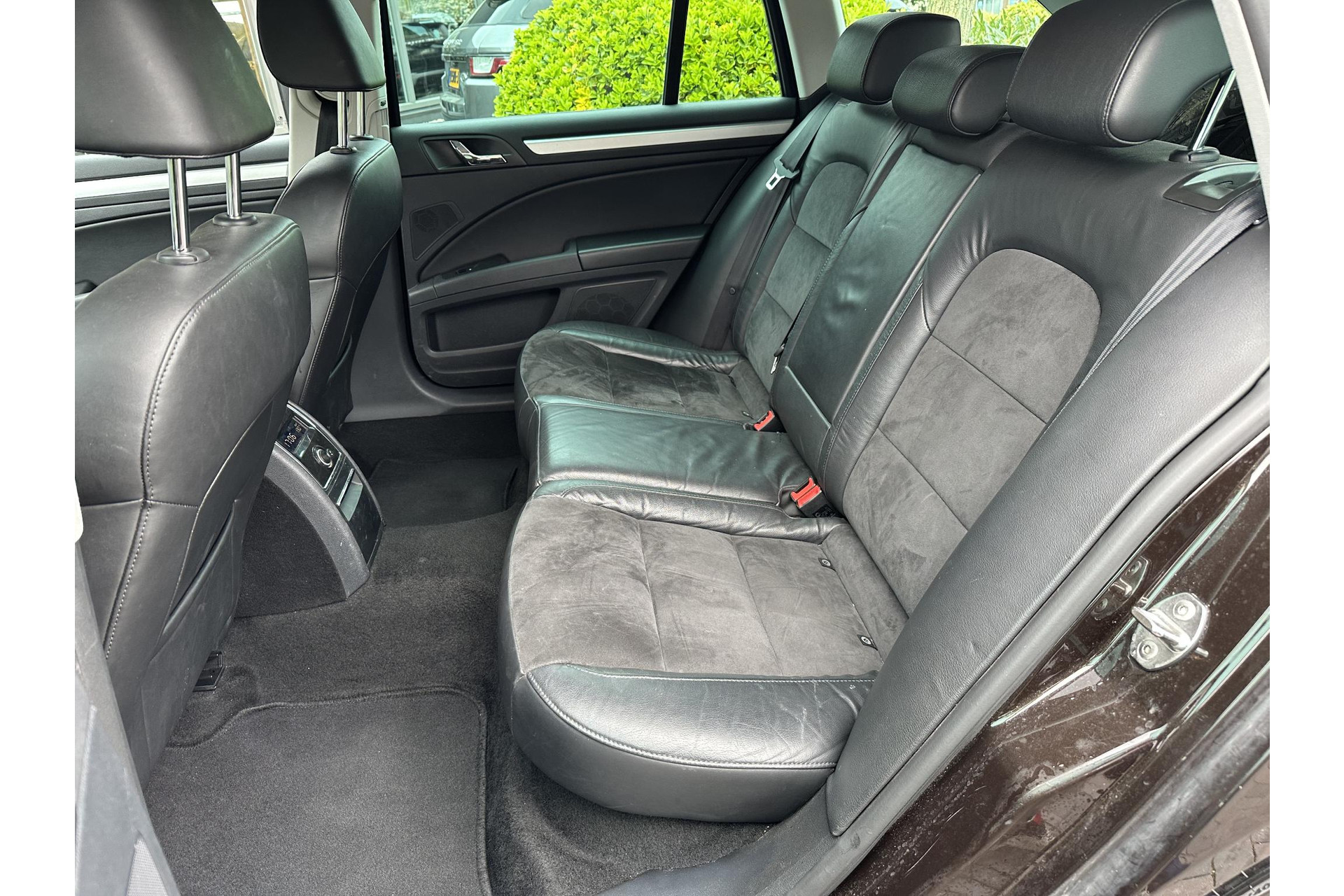 Škoda Superb Combi 1.6 TDI Sprint Pro 2014 Magnetic brown metallic 13