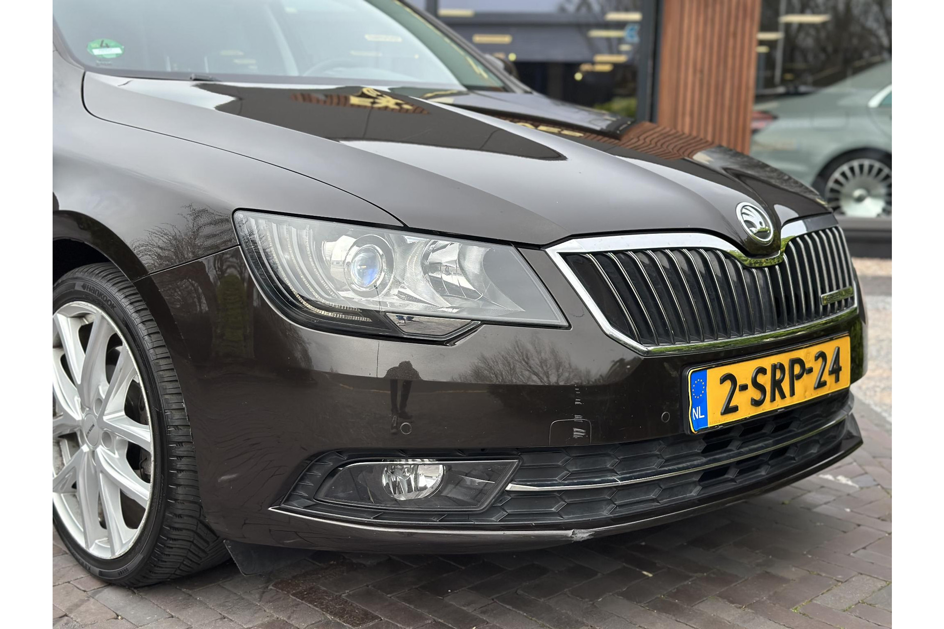 Škoda Superb Combi 1.6 TDI Sprint Pro 2014 Magnetic brown metallic 2