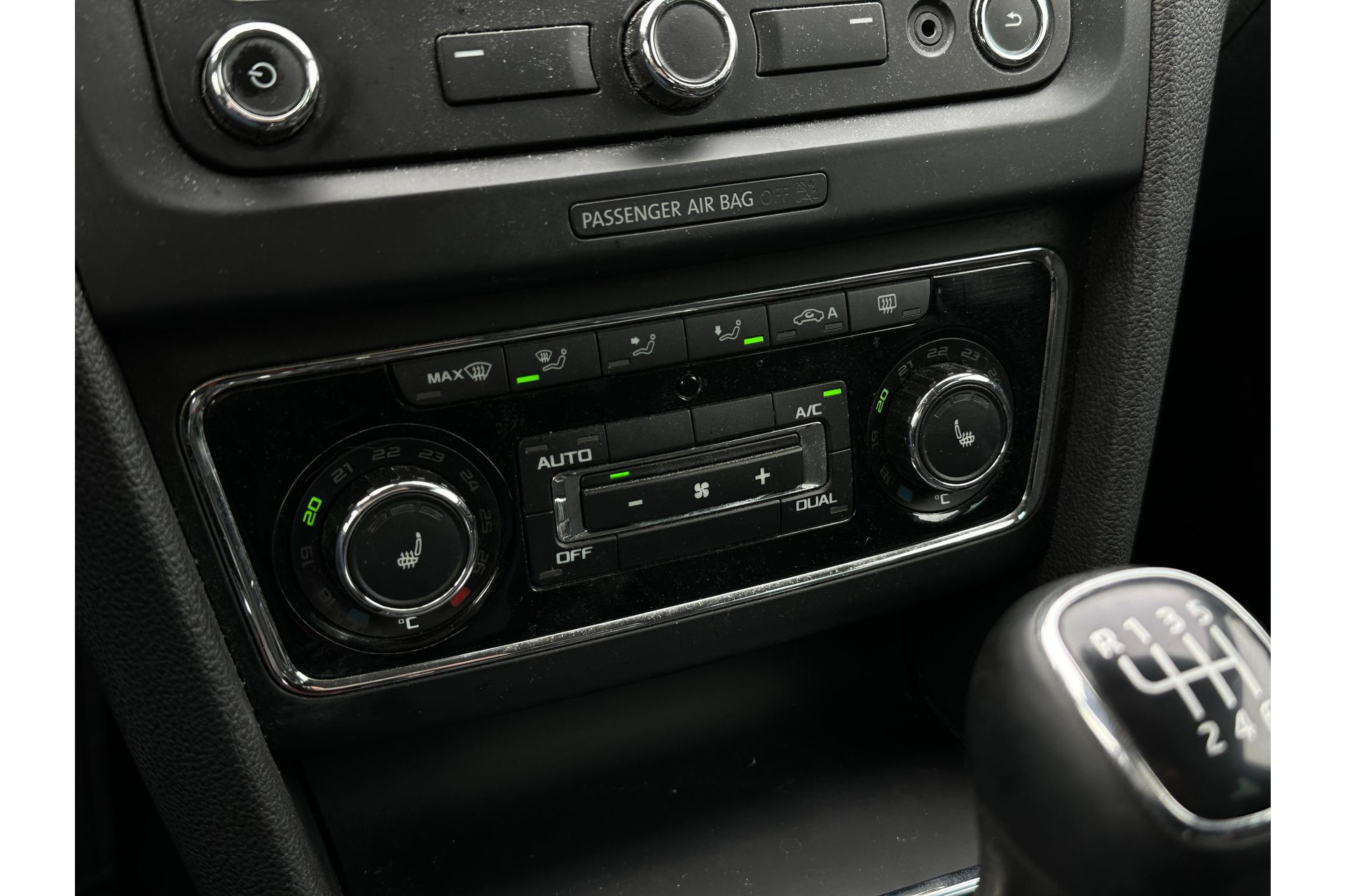 Škoda Superb Combi 1.6 TDI Sprint Pro 2014 Magnetic brown metallic 23