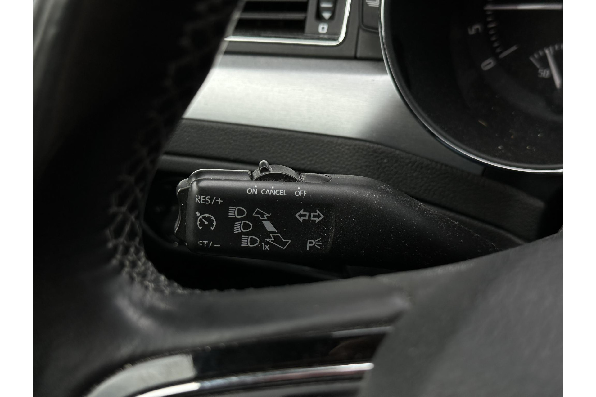 Škoda Superb Combi 1.6 TDI Sprint Pro 2014 Magnetic brown metallic 29