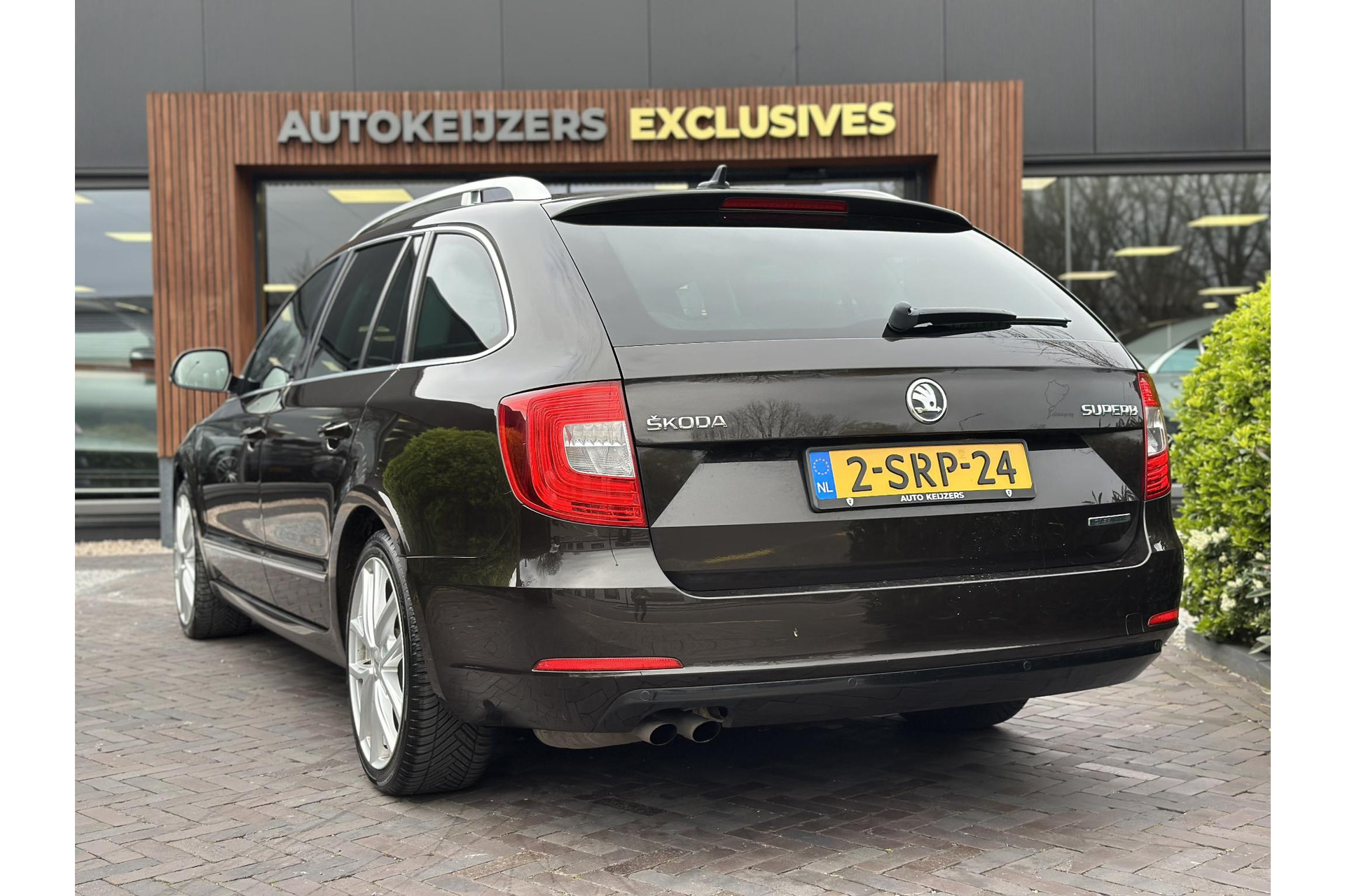 Škoda Superb Combi 1.6 TDI Sprint Pro 2014 Magnetic brown metallic 5