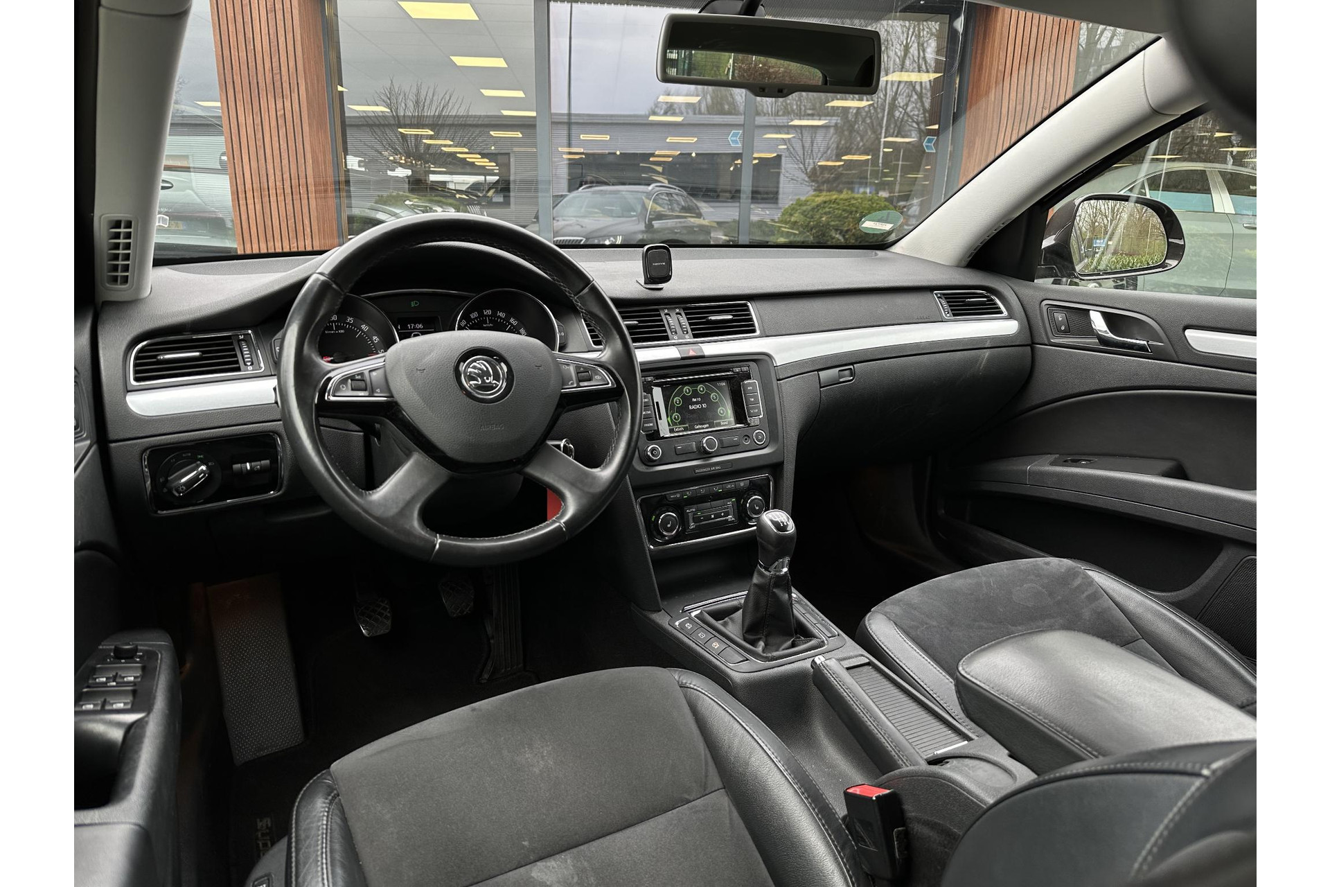 Škoda Superb Combi 1.6 TDI Sprint Pro 2014 Magnetic brown metallic 9