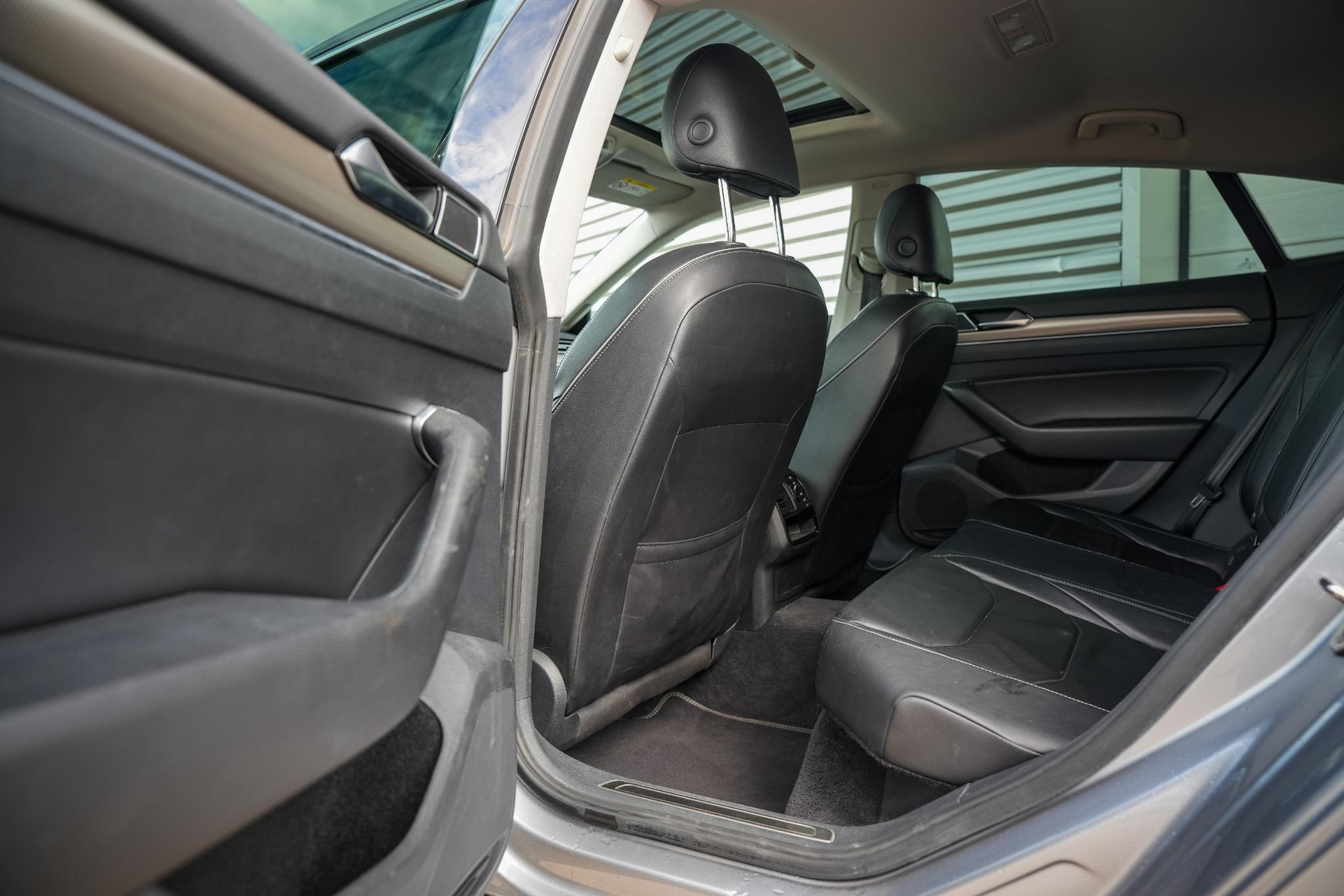 Volkswagen Arteon 2.0 TDI Elegance Business 2017 Pyrit silver 10