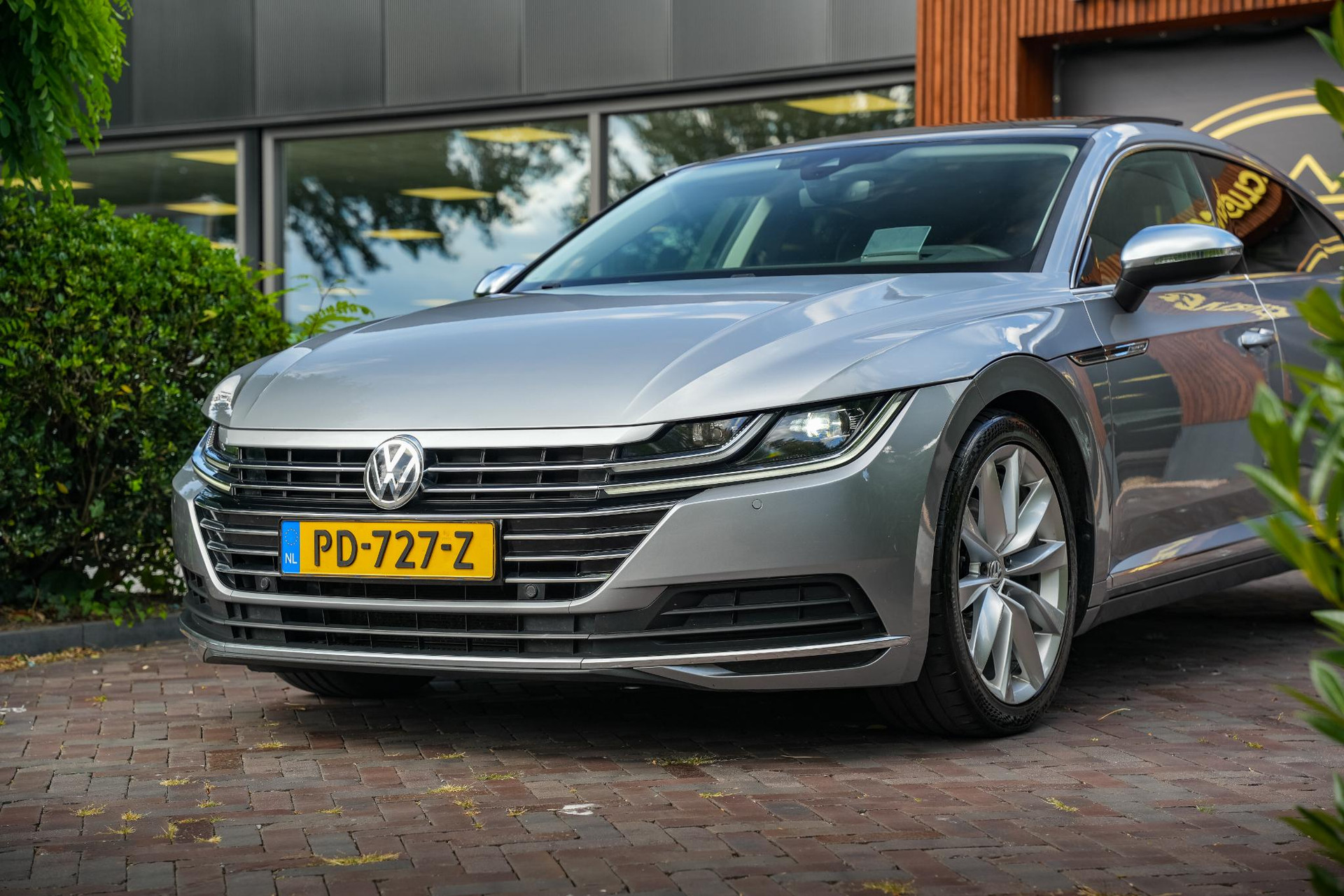 Volkswagen Arteon 2.0 TDI Elegance Business 2017 Pyrit silver 13