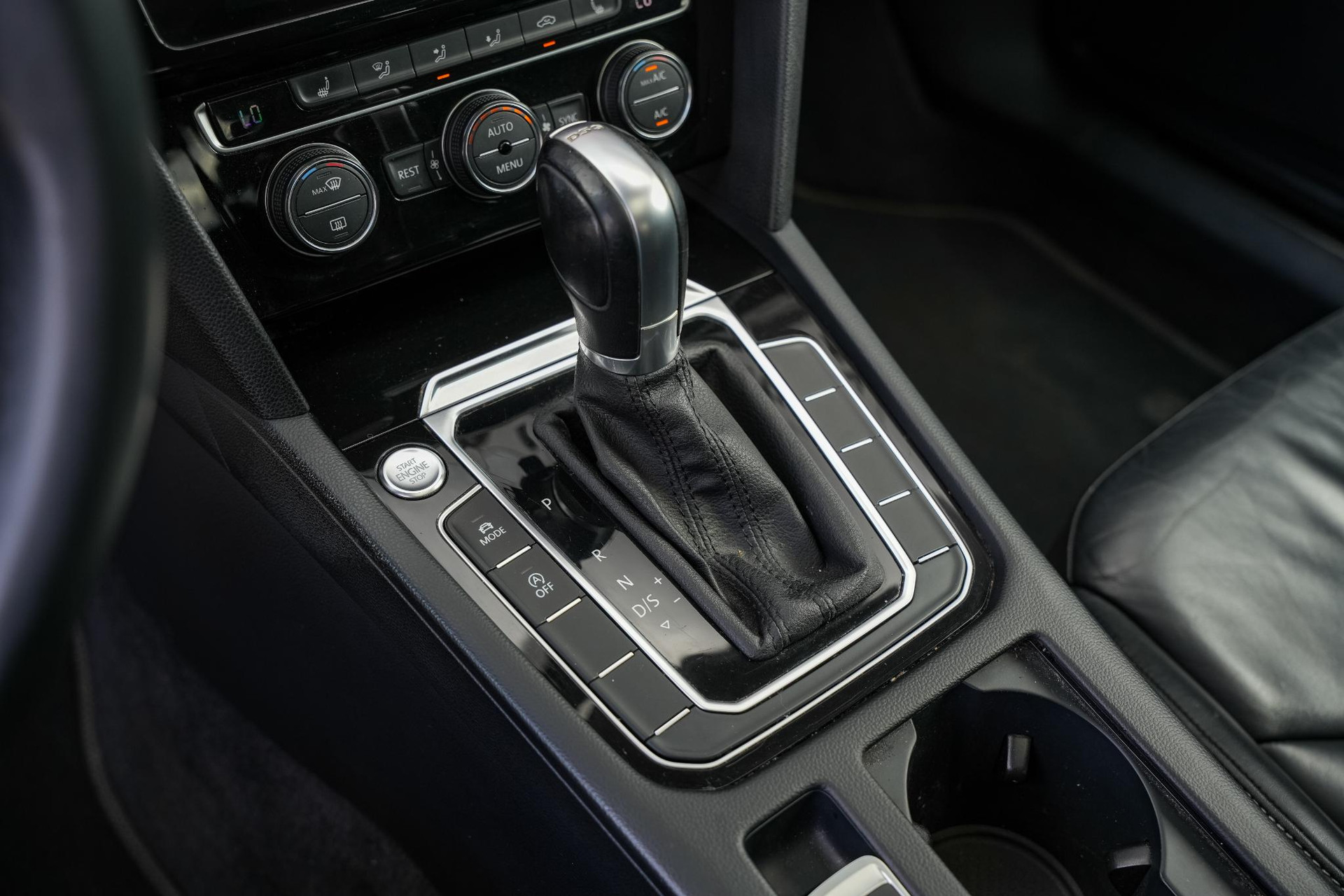 Volkswagen Arteon 2.0 TDI Elegance Business 2017 Pyrit silver 15