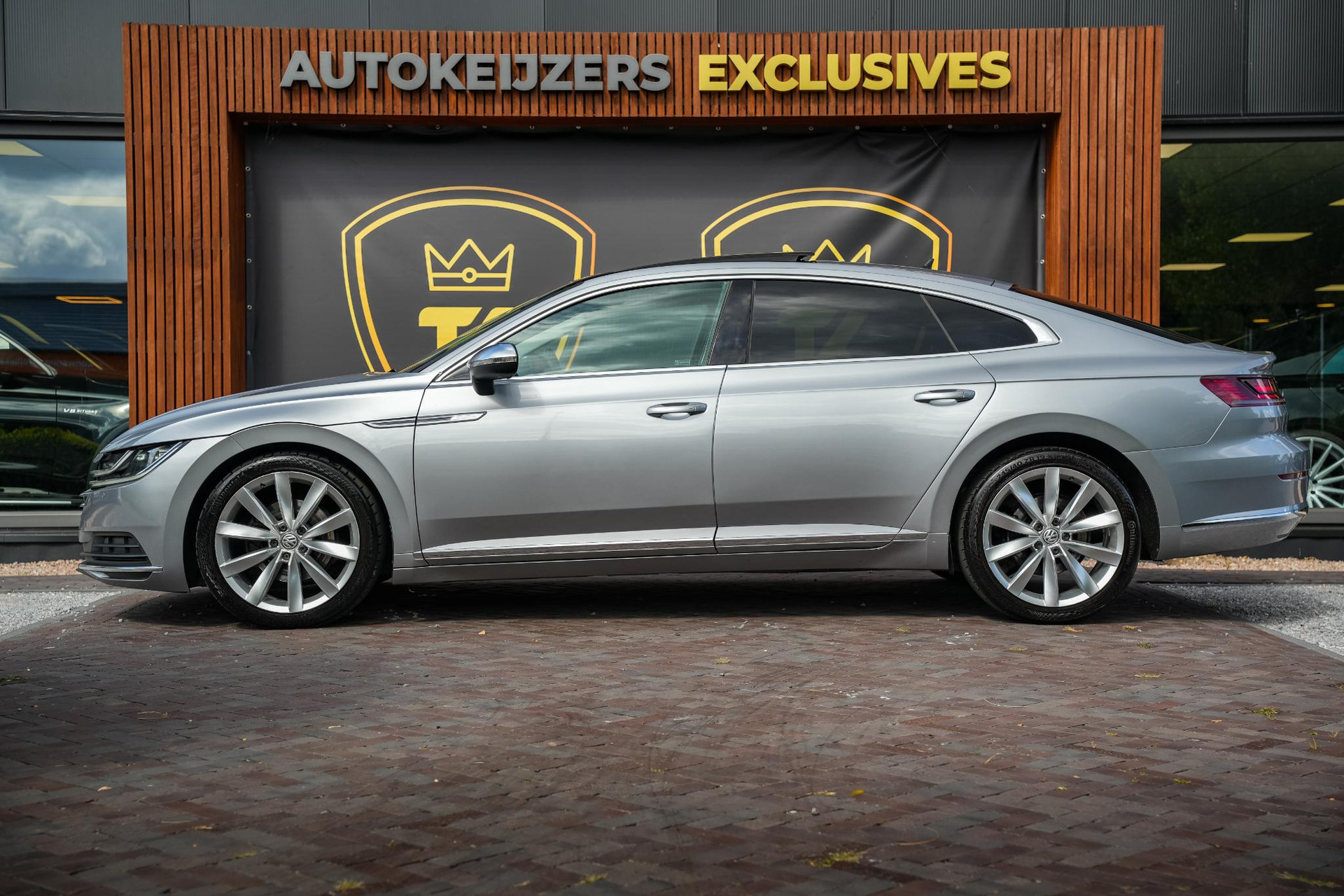 Volkswagen Arteon 2.0 TDI Elegance Business 2017 Pyrit silver 5
