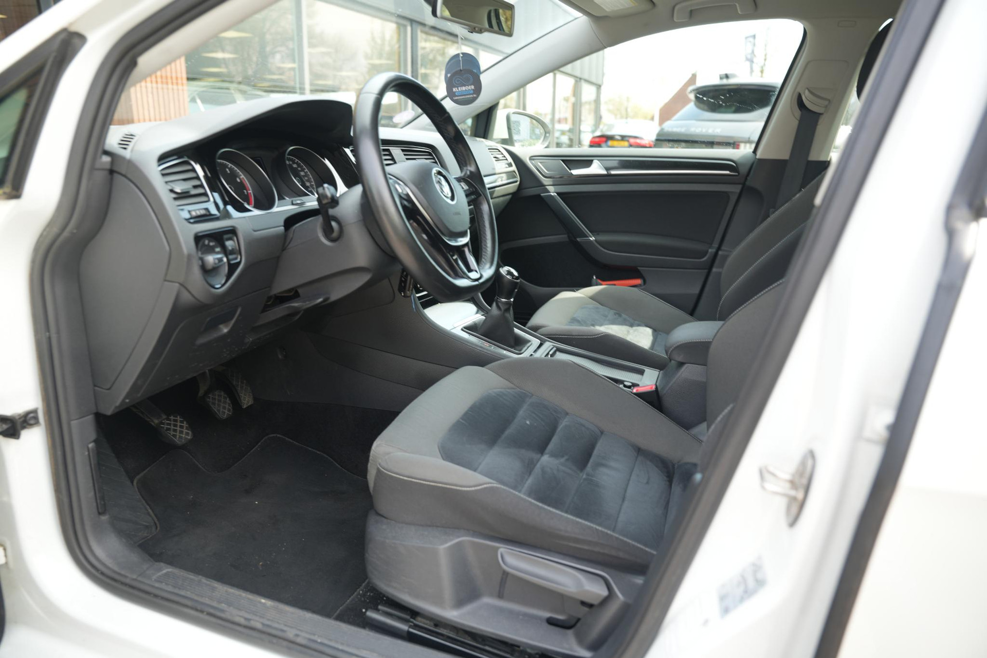 Volkswagen Golf 1.2 TSI Highline 2013 Oryx white pearl 12