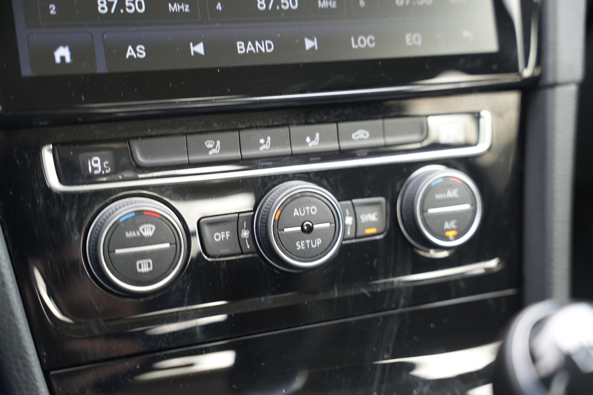 Volkswagen Golf 1.2 TSI Highline 2013 Oryx white pearl 19