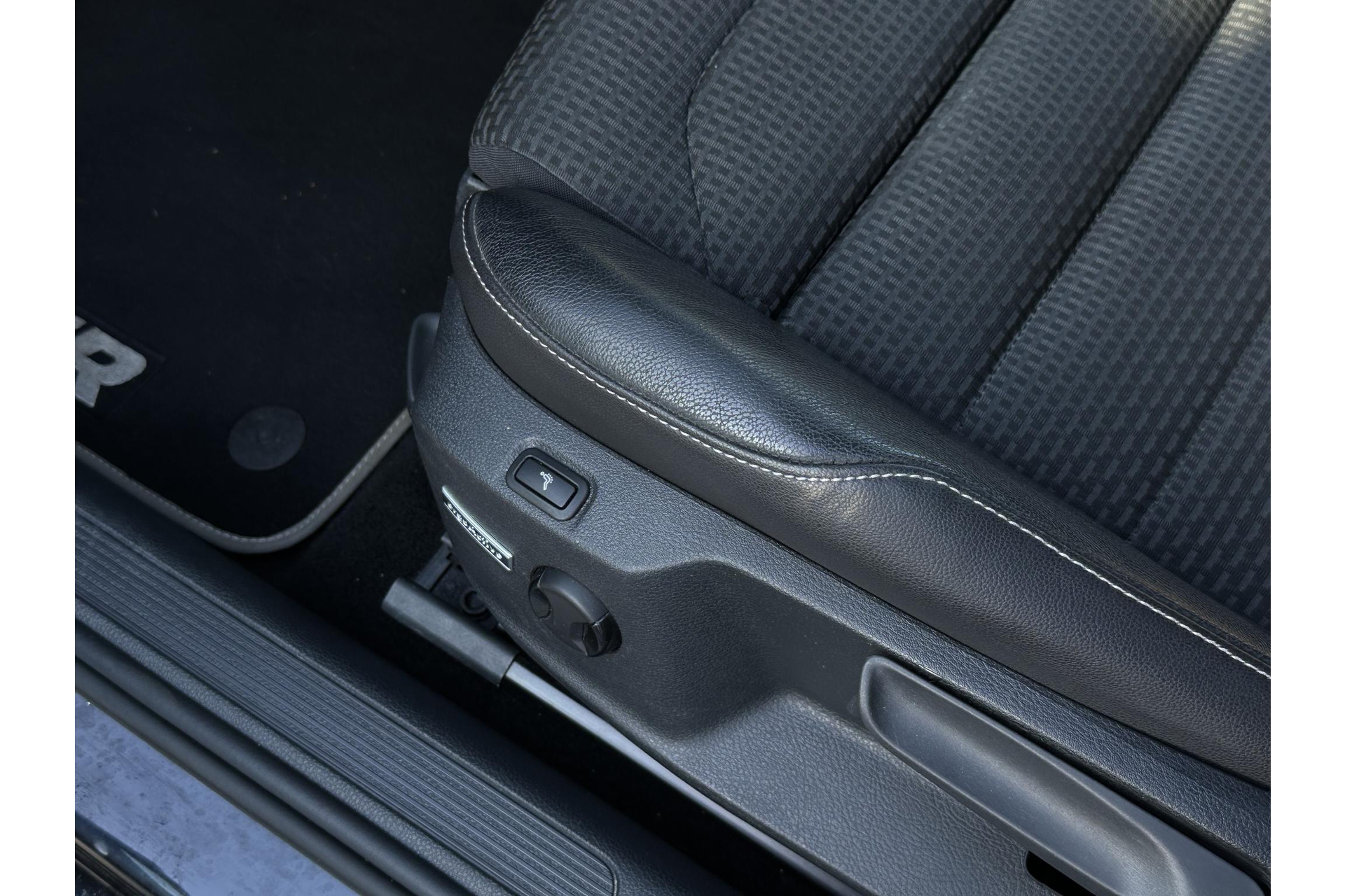 Volkswagen Golf 1.4 TSI ACT R Editie 2016  13