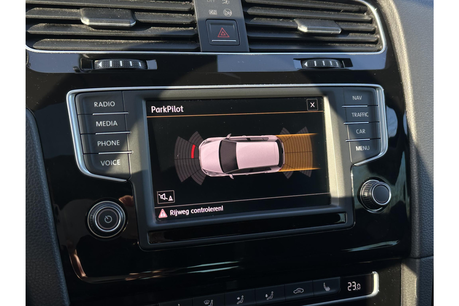 Volkswagen Golf 1.4 TSI ACT R Editie 2016  26