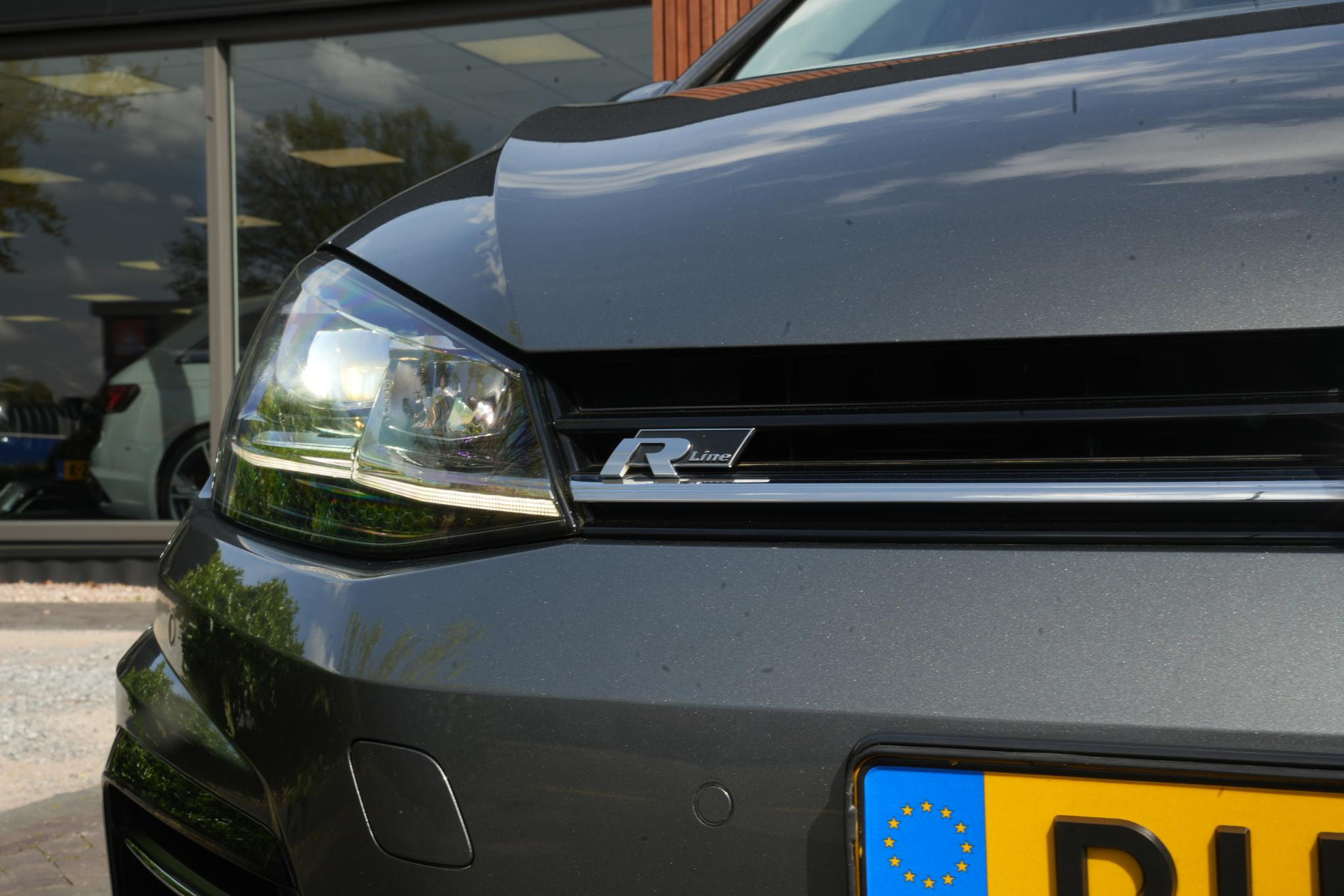 Volkswagen Golf 1.4 TSI Highline 2017 Indium grey metallic 11