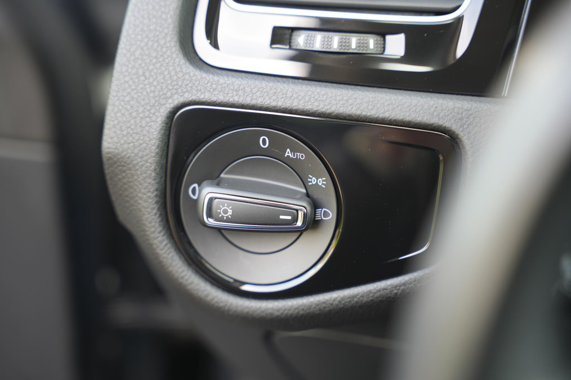 Volkswagen Golf 1.4 TSI Highline 2017 Indium grey metallic 27