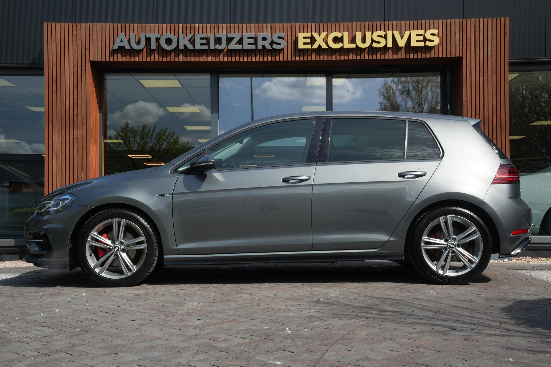Volkswagen Golf 1.4 TSI Highline 2017 Indium grey metallic 5