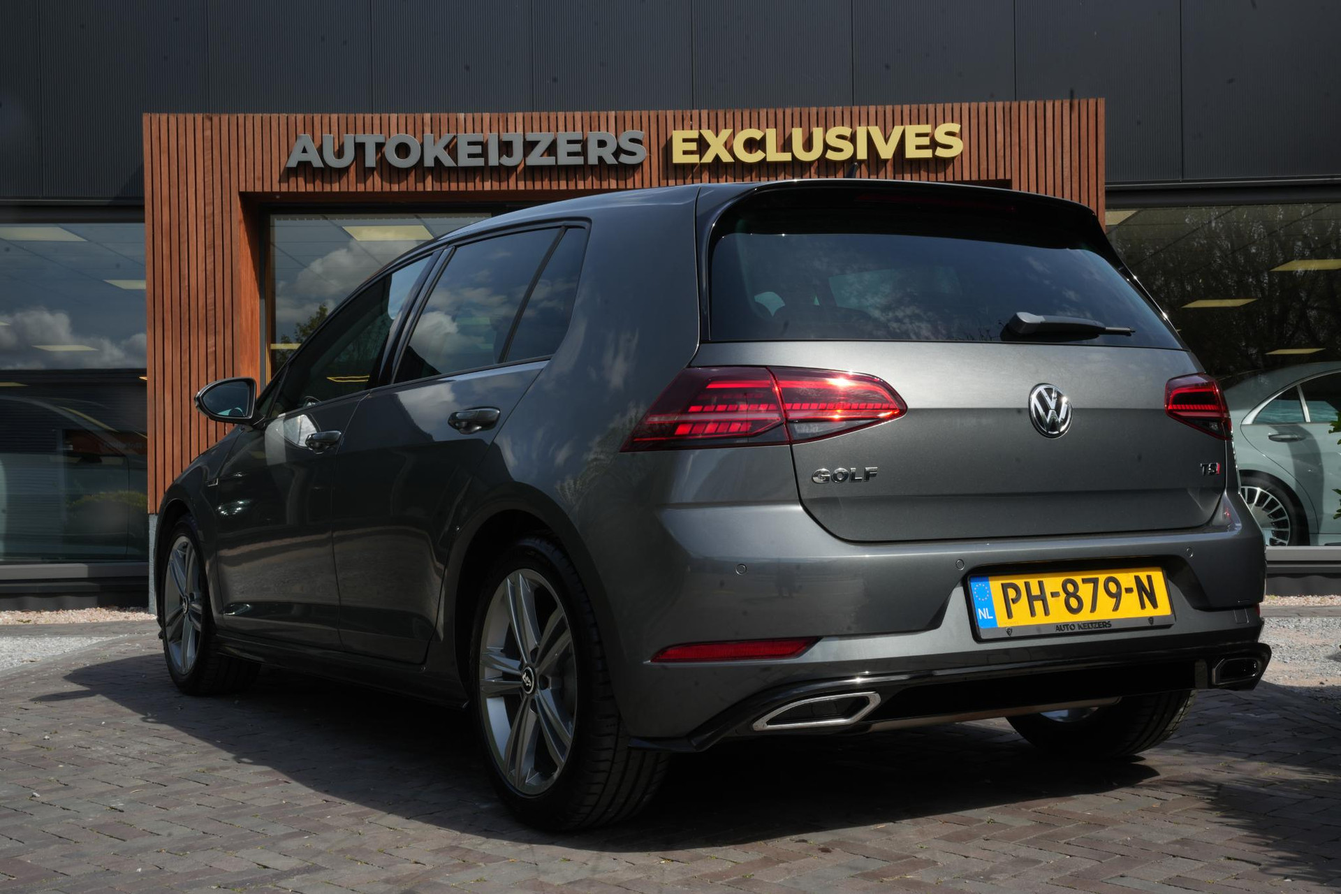 Volkswagen Golf 1.4 TSI Highline 2017 Indium grey metallic 7