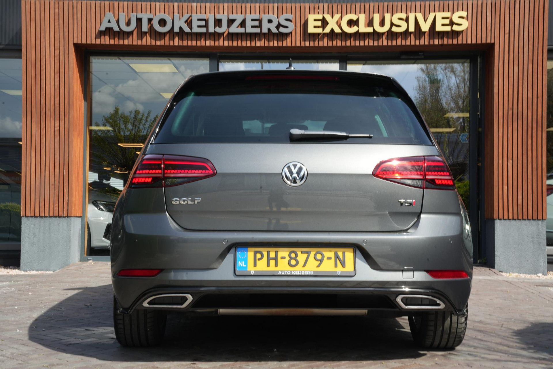 Volkswagen Golf 1.4 TSI Highline 2017 Indium grey metallic 8