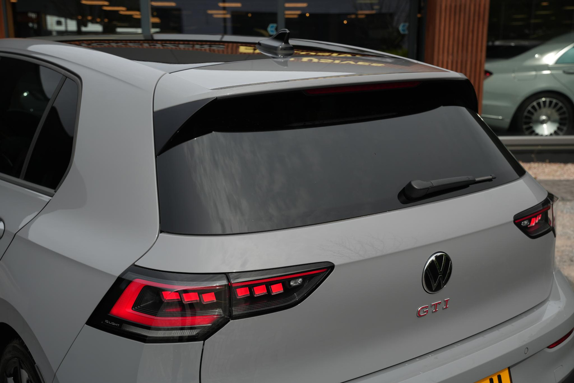 Volkswagen Golf 2.0 TSI GTI 2024 Moonstone grey (C2) 12