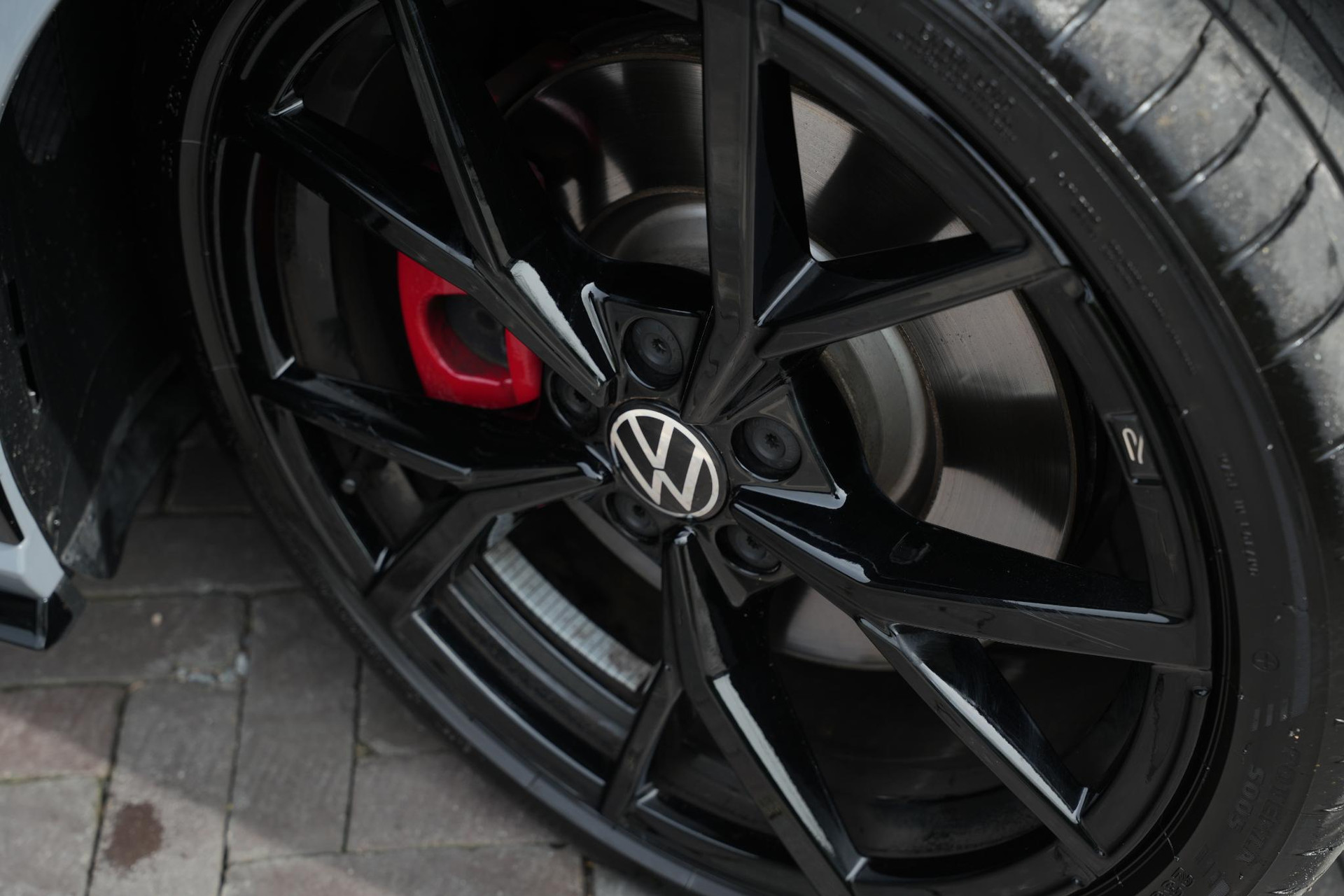 Volkswagen Golf 2.0 TSI GTI 2024 Moonstone grey (C2) 14