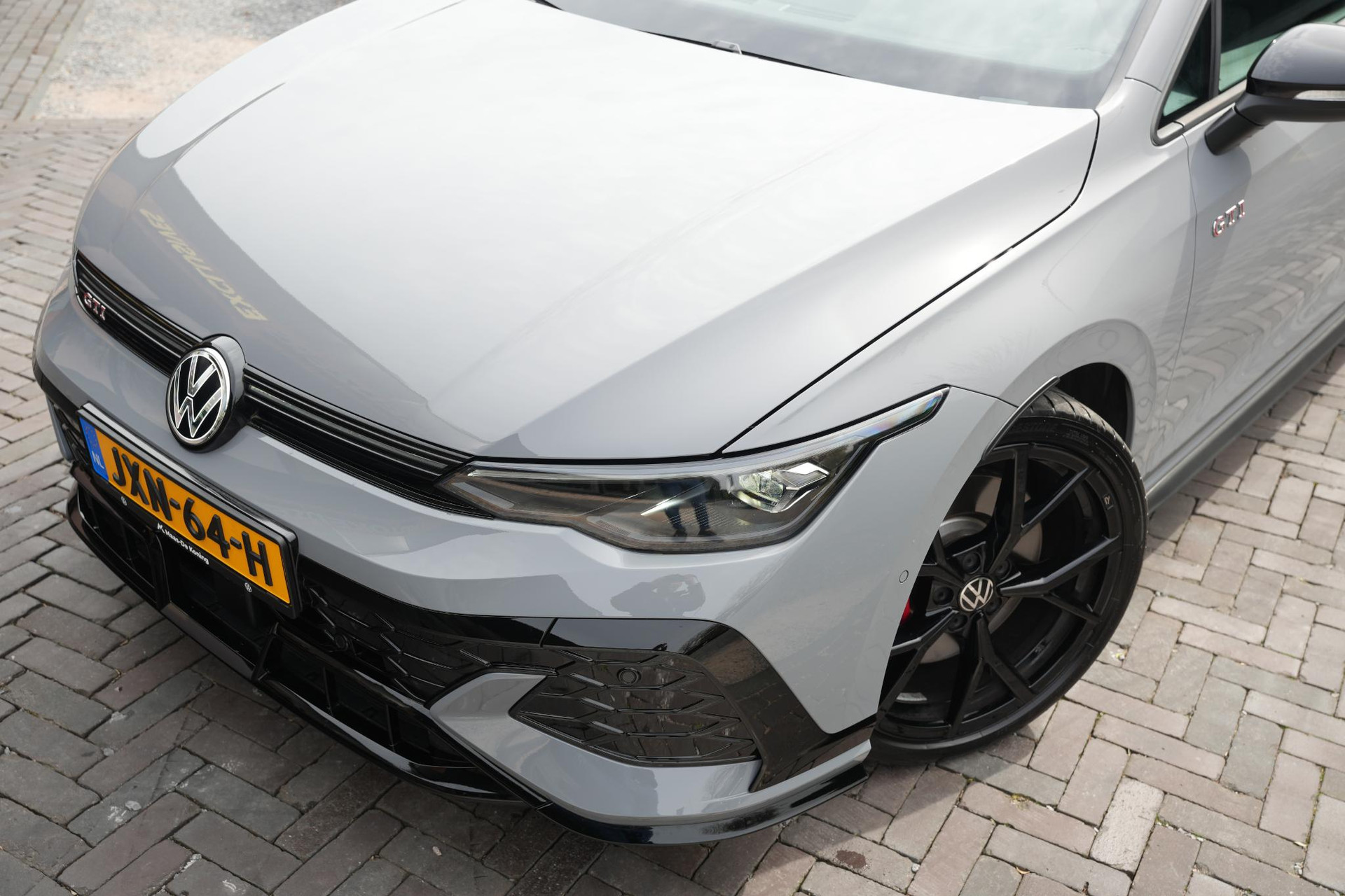 Volkswagen Golf 2.0 TSI GTI 2024 Moonstone grey (C2) 15