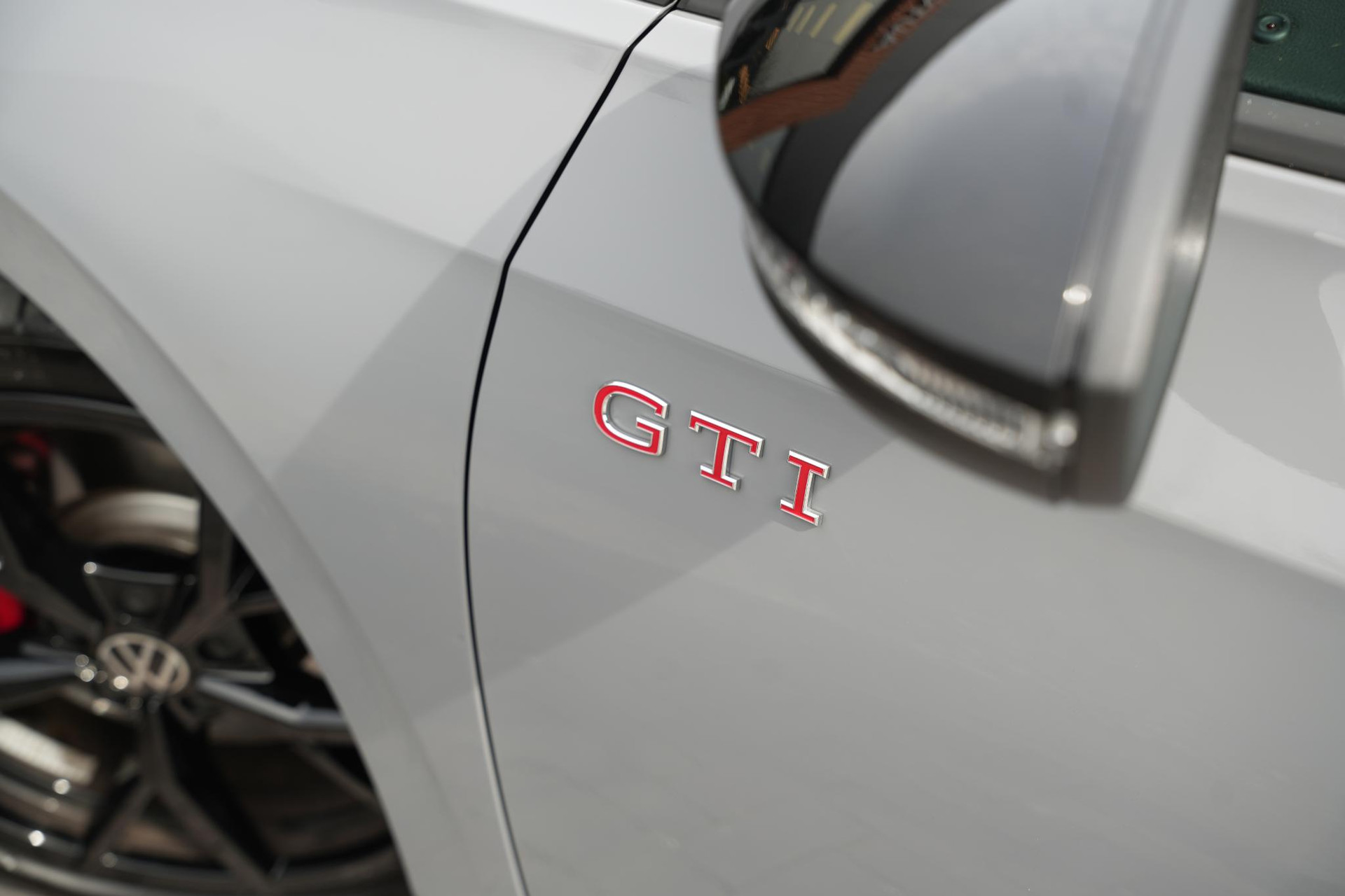 Volkswagen Golf 2.0 TSI GTI 2024 Moonstone grey (C2) 19