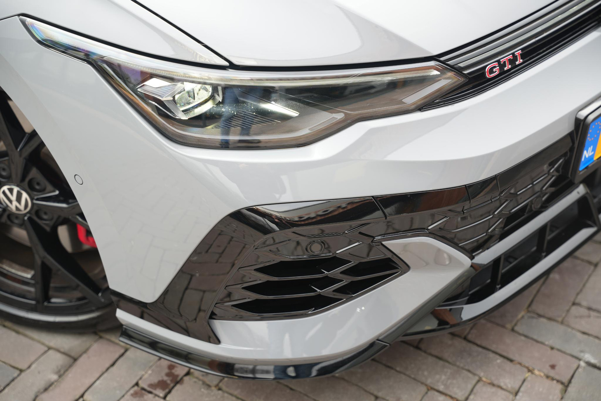 Volkswagen Golf 2.0 TSI GTI 2024 Moonstone grey (C2) 20