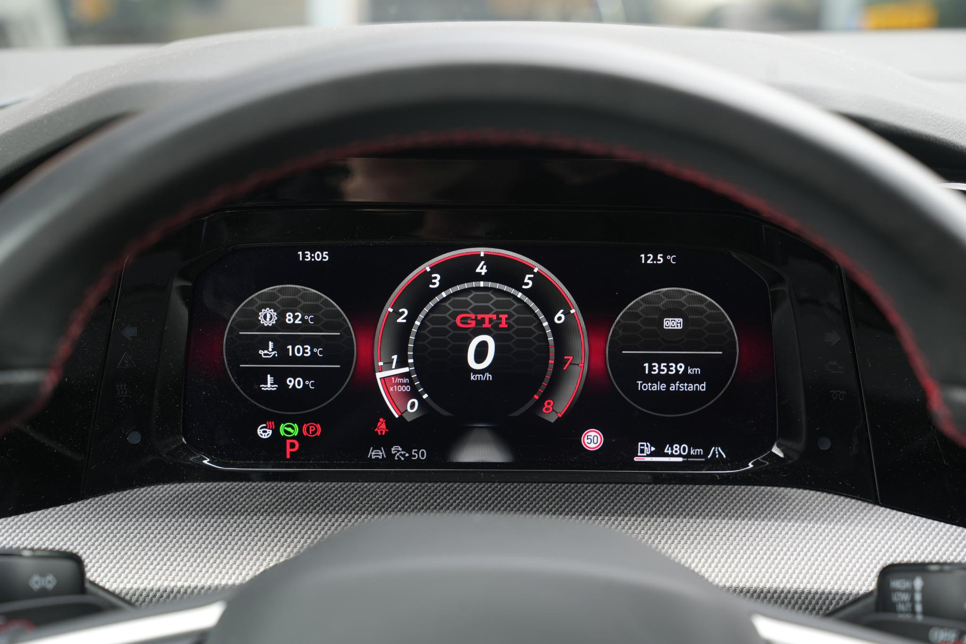 Volkswagen Golf 2.0 TSI GTI 2024 Moonstone grey (C2) 22