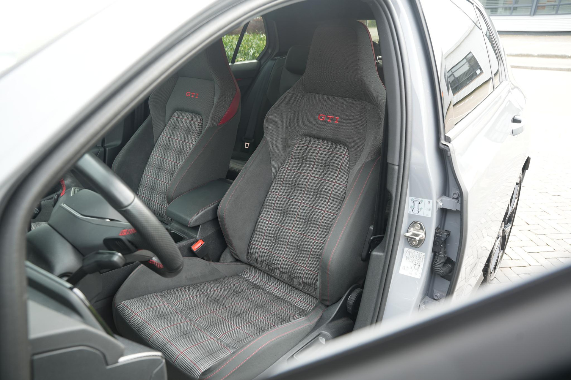 Volkswagen Golf 2.0 TSI GTI 2024 Moonstone grey (C2) 26