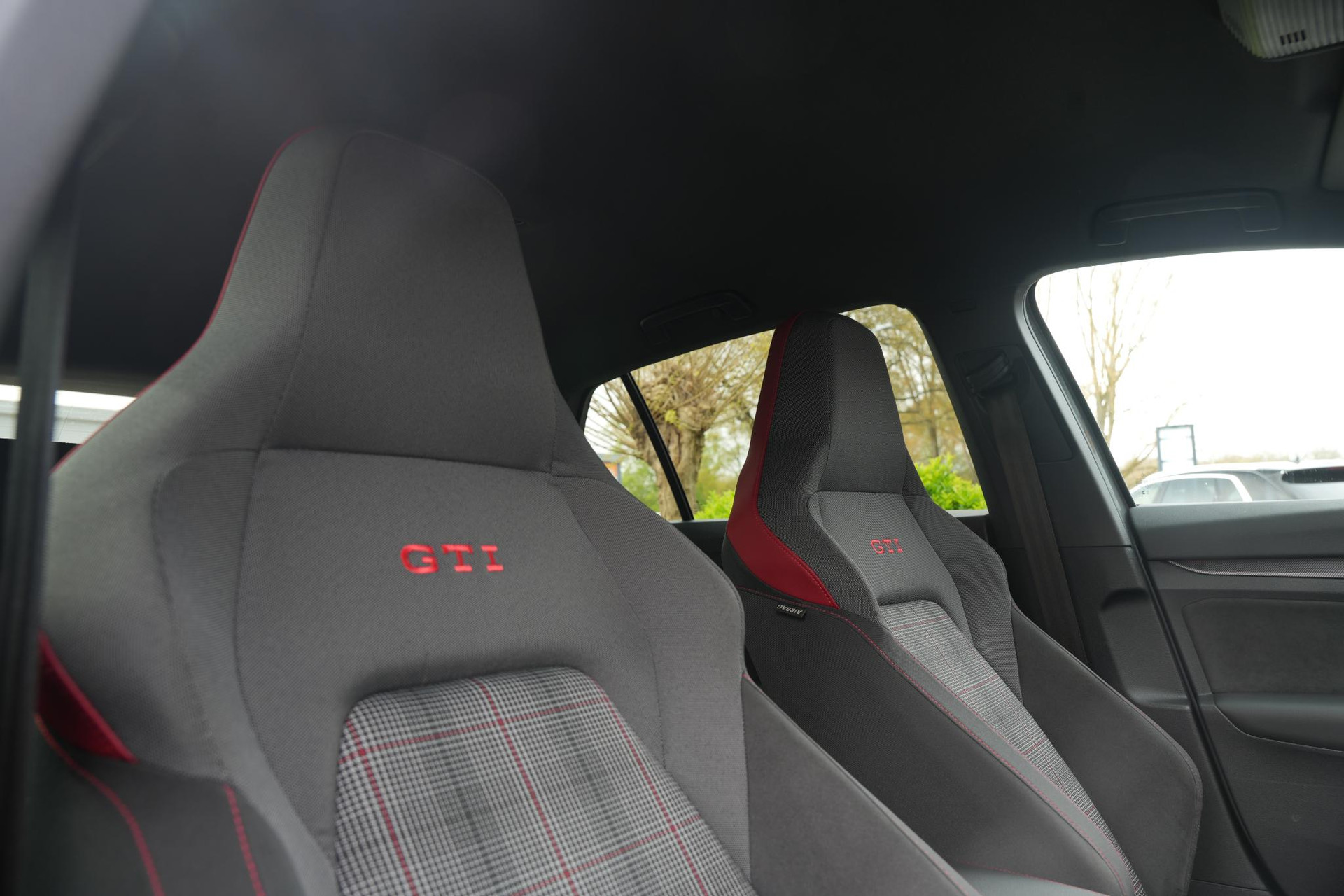 Volkswagen Golf 2.0 TSI GTI 2024 Moonstone grey (C2) 29