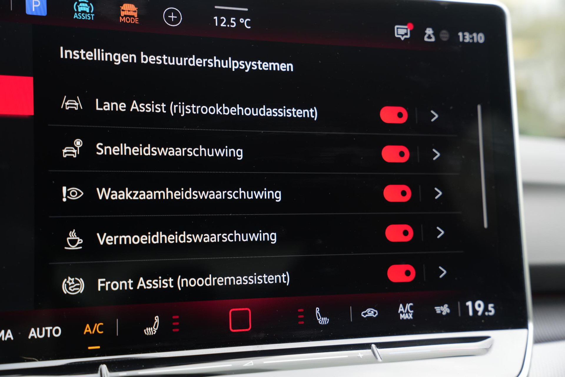 Volkswagen Golf 2.0 TSI GTI 2024 Moonstone grey (C2) 36