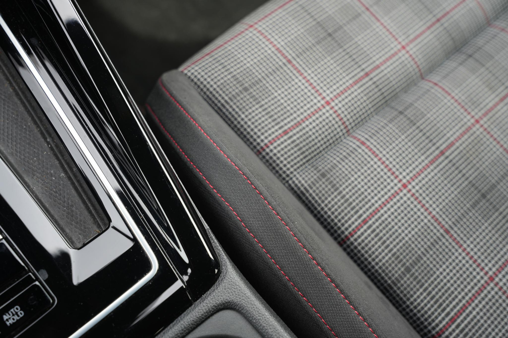 Volkswagen Golf 2.0 TSI GTI 2024 Moonstone grey (C2) 40