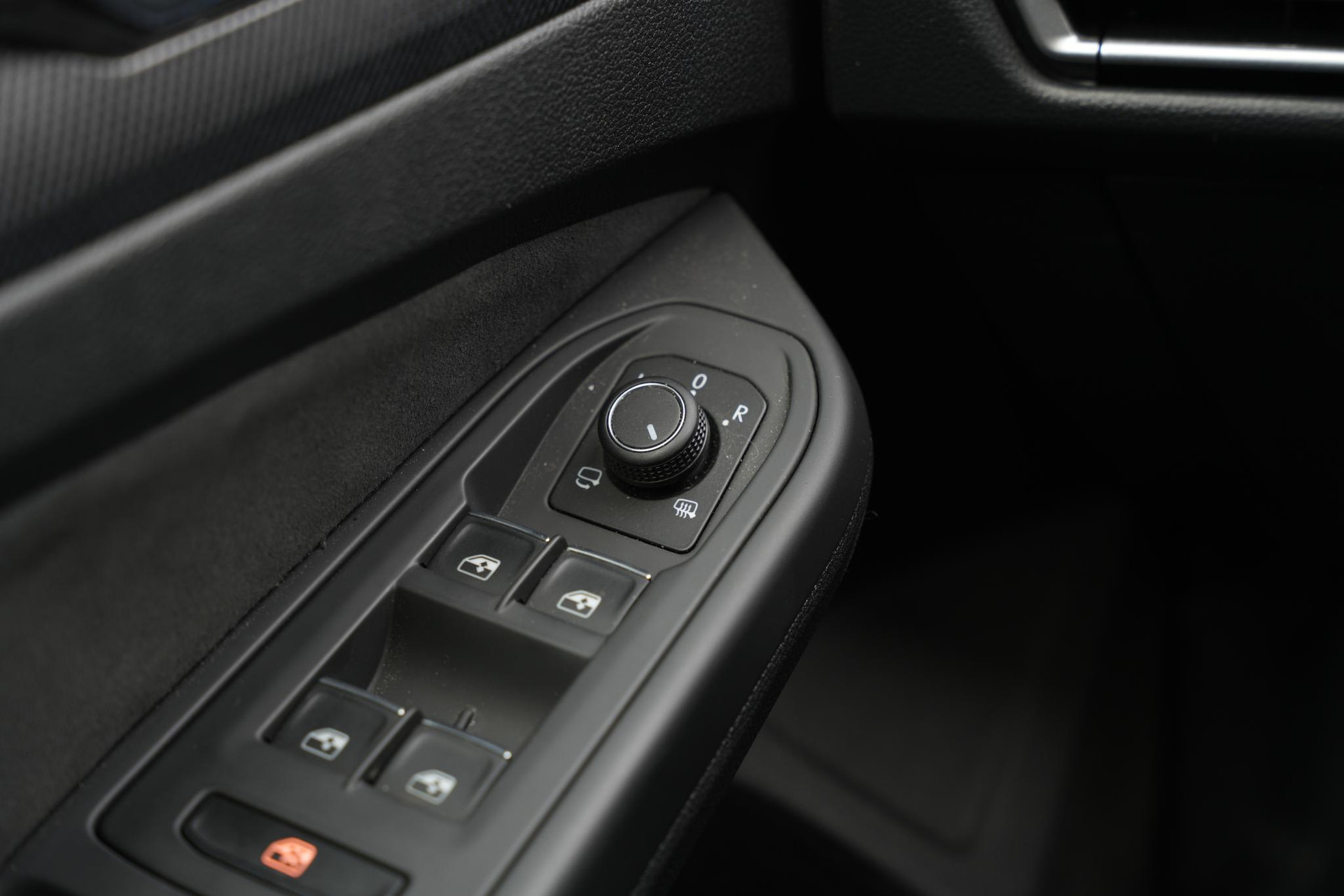 Volkswagen Golf 2.0 TSI GTI 2024 Moonstone grey (C2) 45