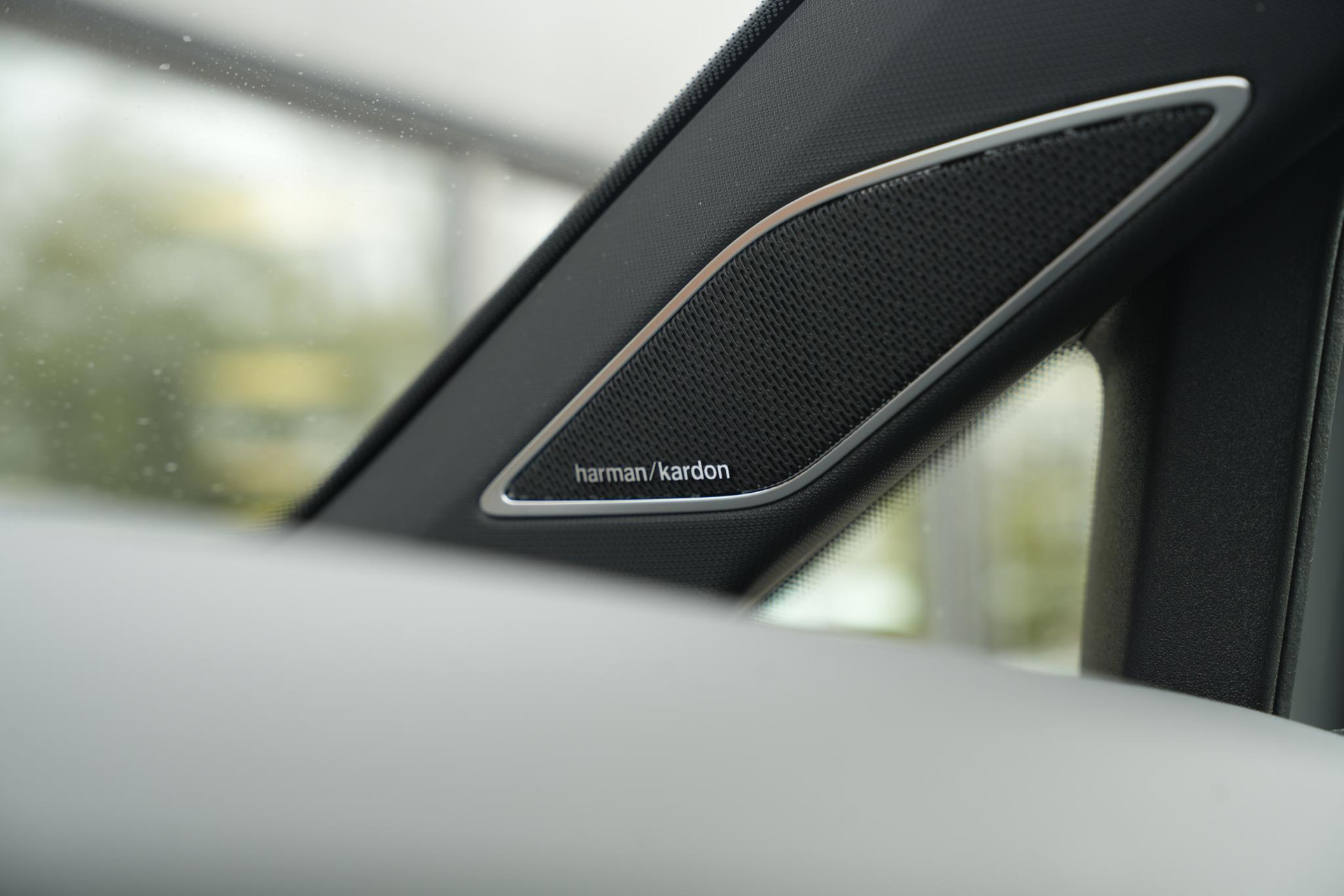 Volkswagen Golf 2.0 TSI GTI 2024 Moonstone grey (C2) 46