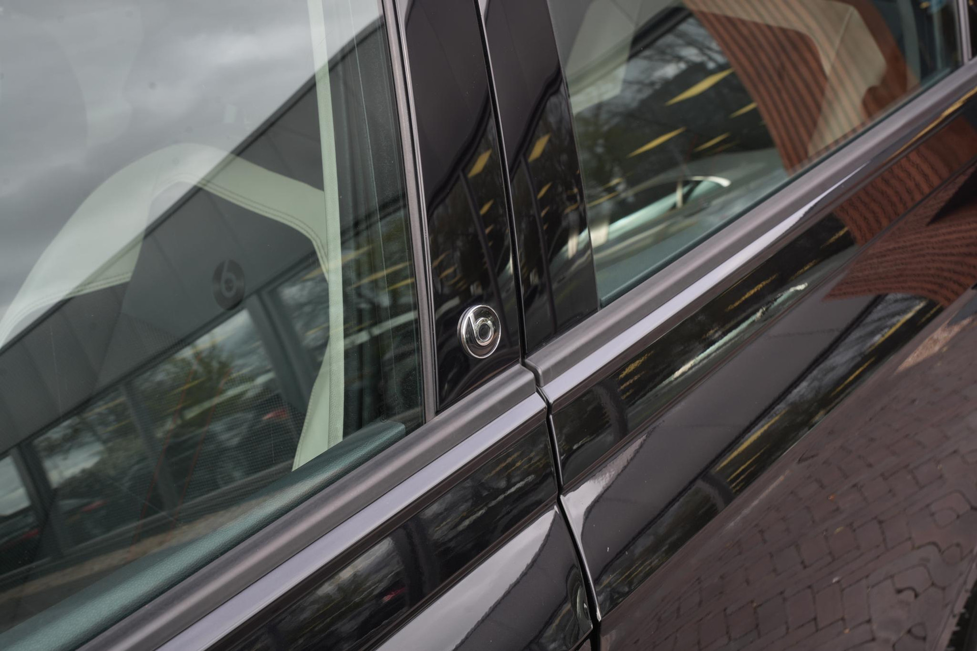 Volkswagen Polo 1.0 TSI Beats 2018 Deep black pearl 11