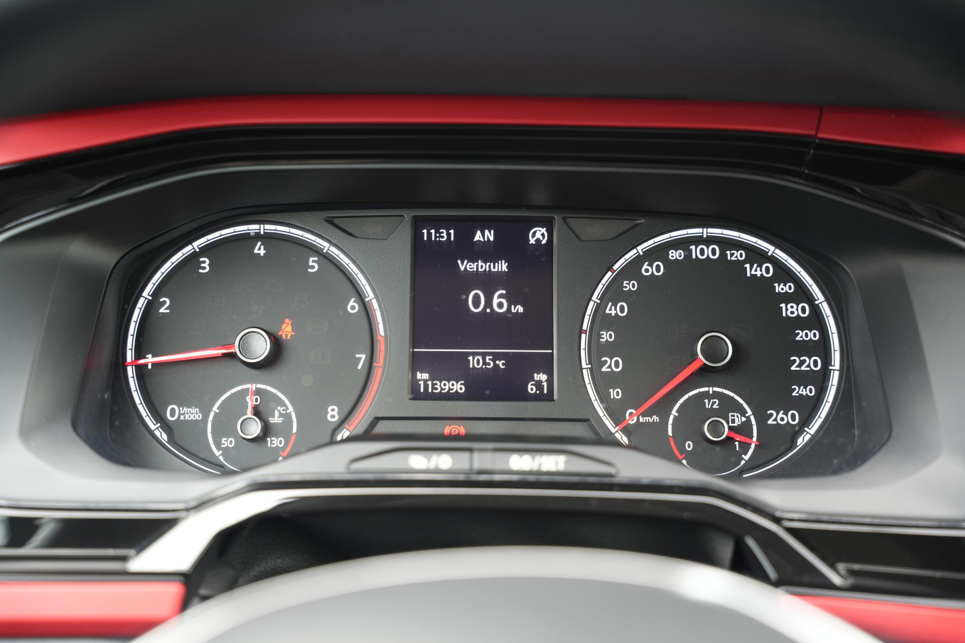 Volkswagen Polo 1.0 TSI Beats 2018 Deep black pearl 13