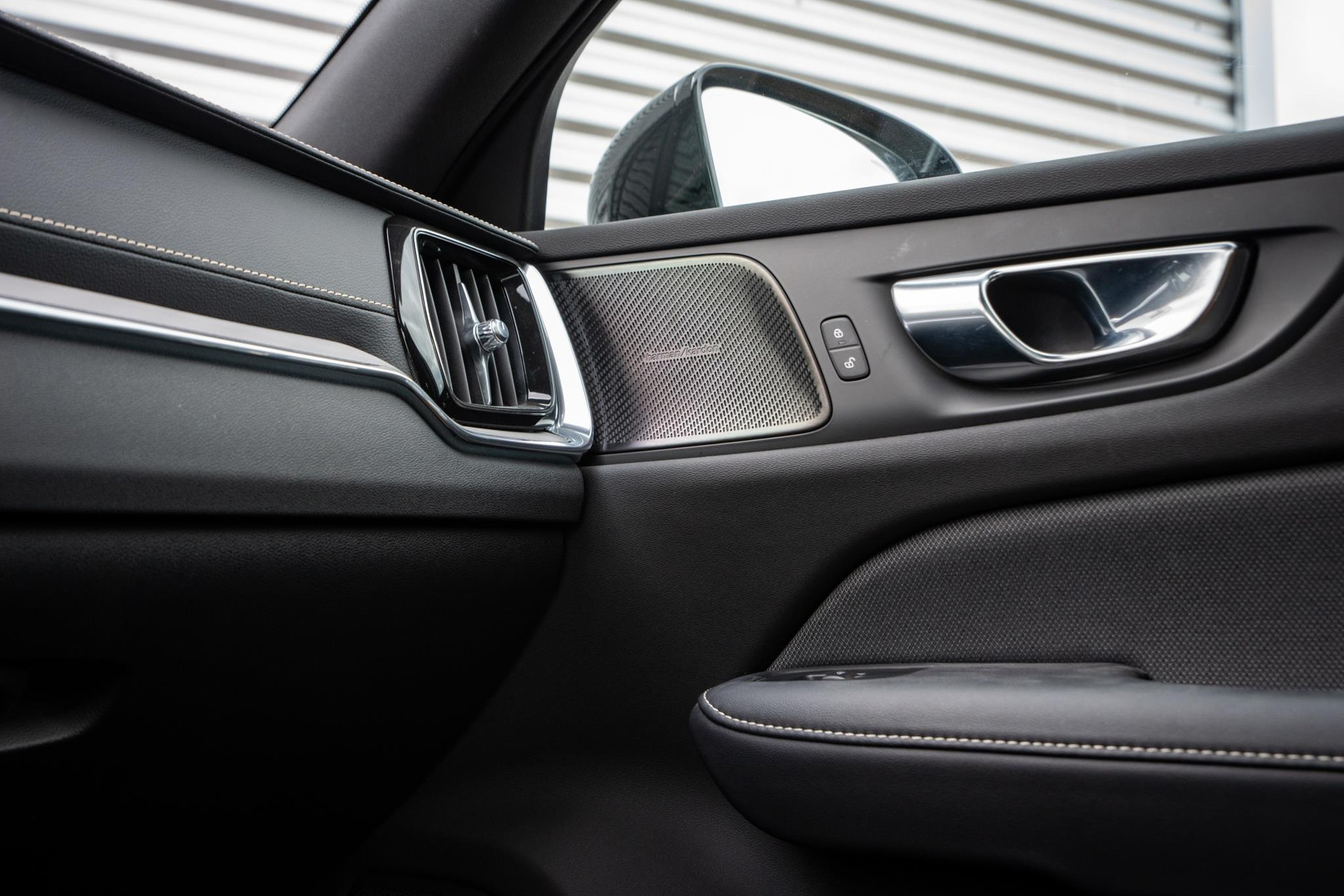 Volvo V60 2.0 T8 AWD Polestar Engineered 2021  24