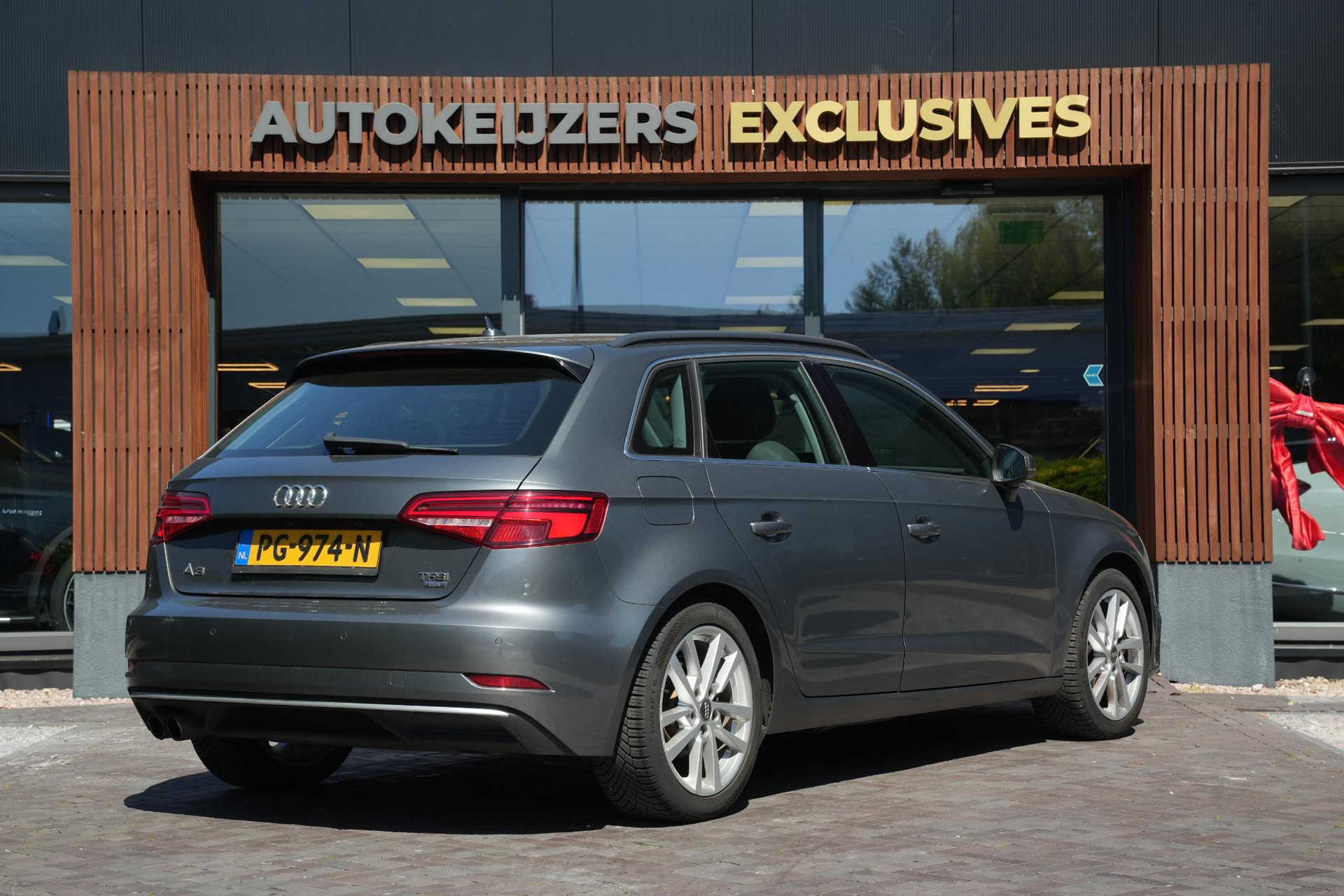 Audi A3 Sportback 1.4 TFSI CoD Design Pro Line Plus 2016 Monsoon grey metallic (0C) 10