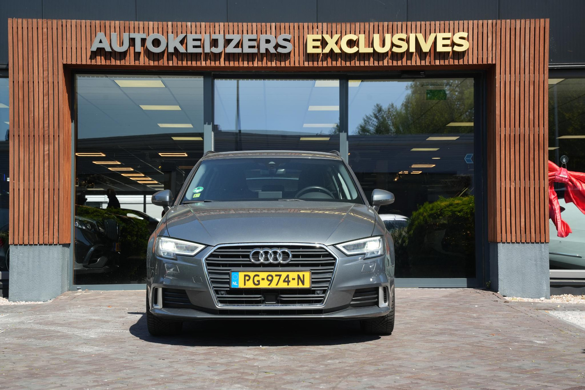 Audi A3 Sportback 1.4 TFSI CoD Design Pro Line Plus 2016 Monsoon grey metallic (0C) 3
