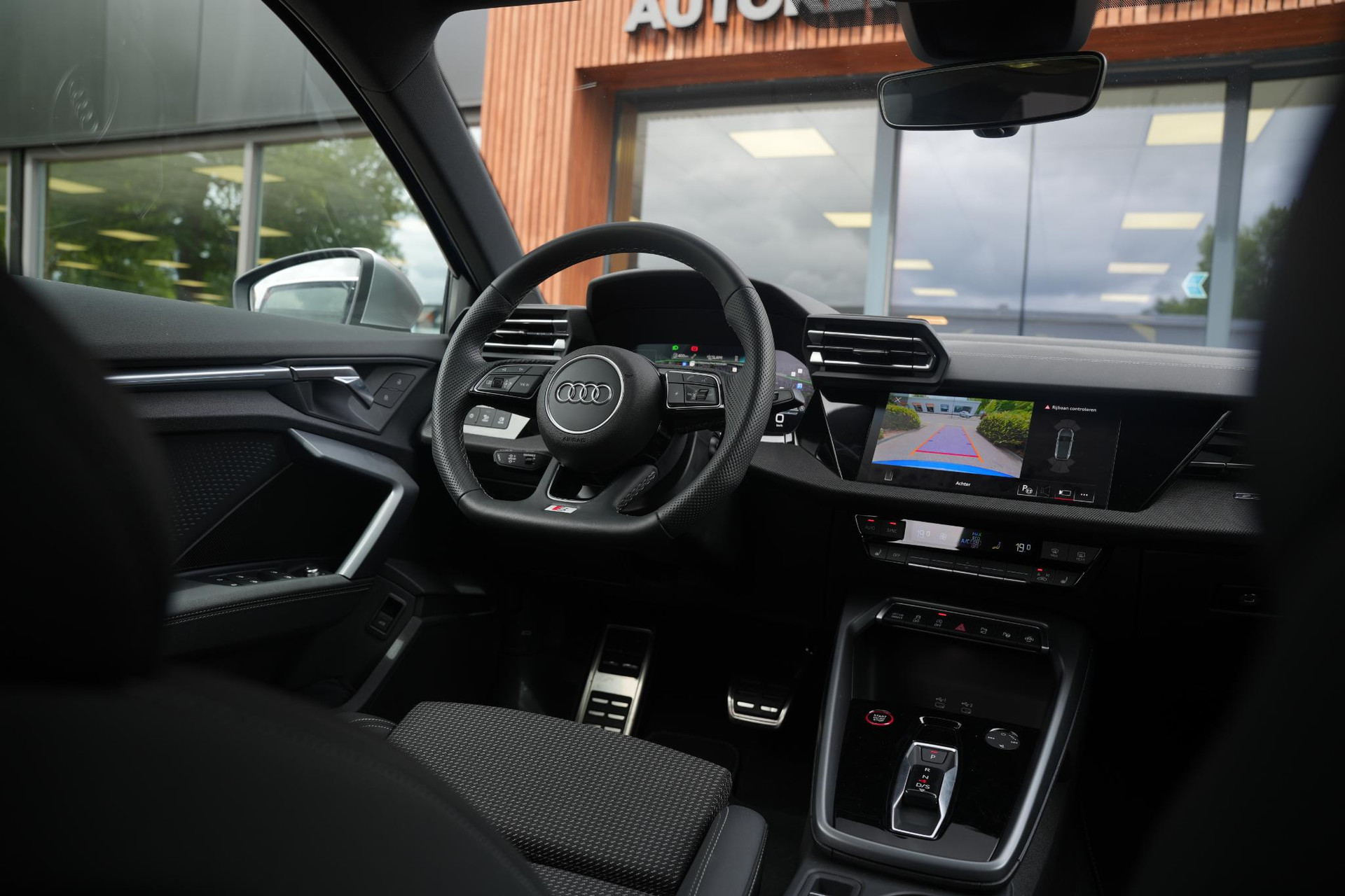 Audi A3 Sportback 2.0 TFSI S3 quattro 2024 Ascariblauw metallic 35