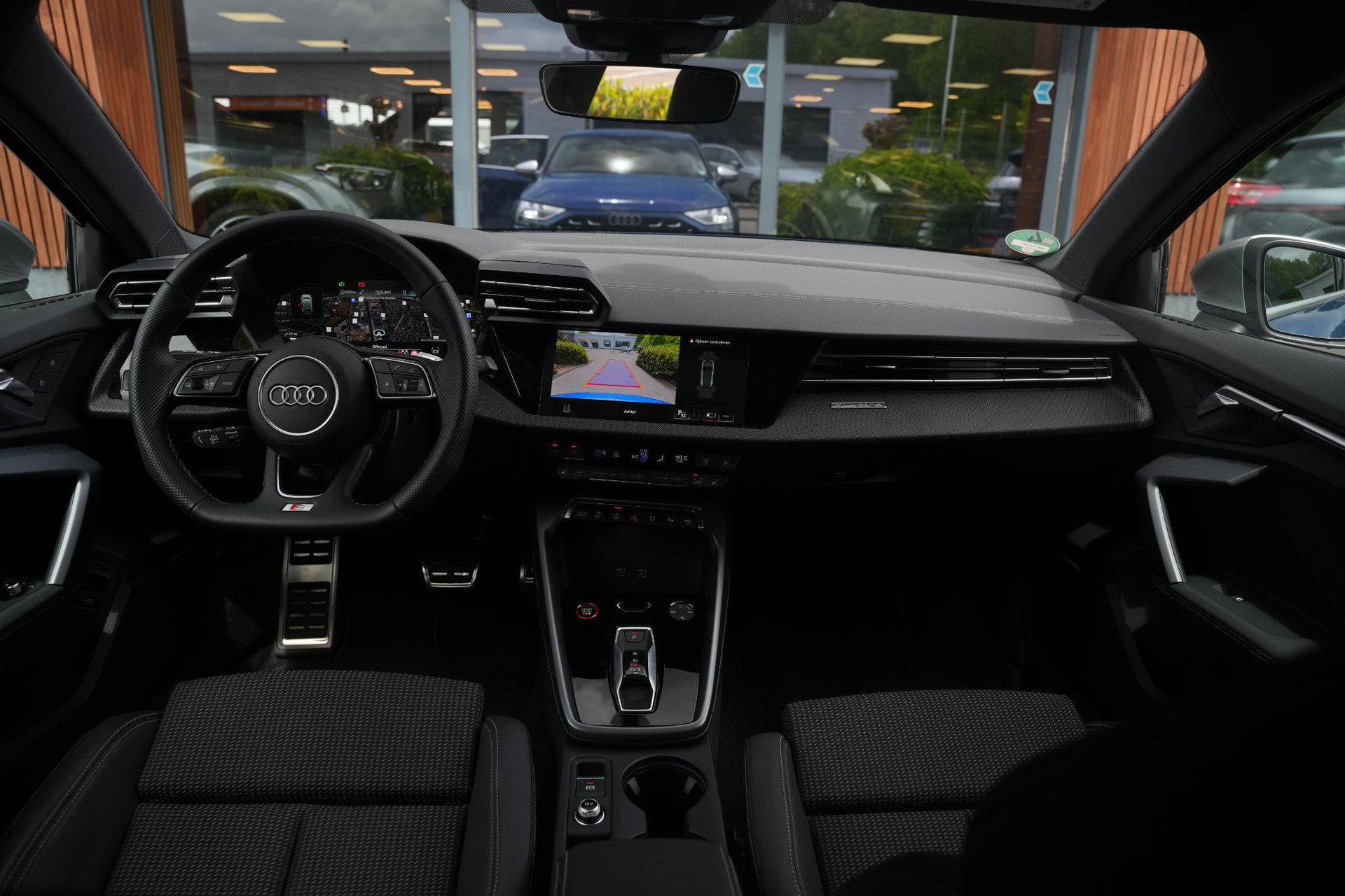 Audi A3 Sportback 2.0 TFSI S3 quattro 2024 Ascariblauw metallic 6