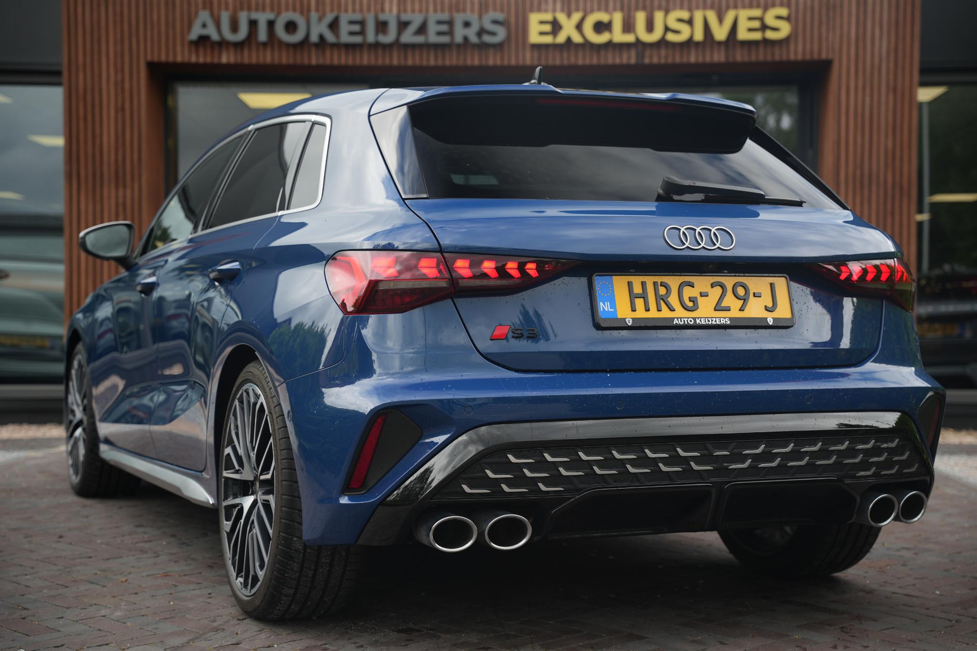 Audi A3 Sportback 2.0 TFSI S3 quattro 2024 Ascariblauw metallic 9