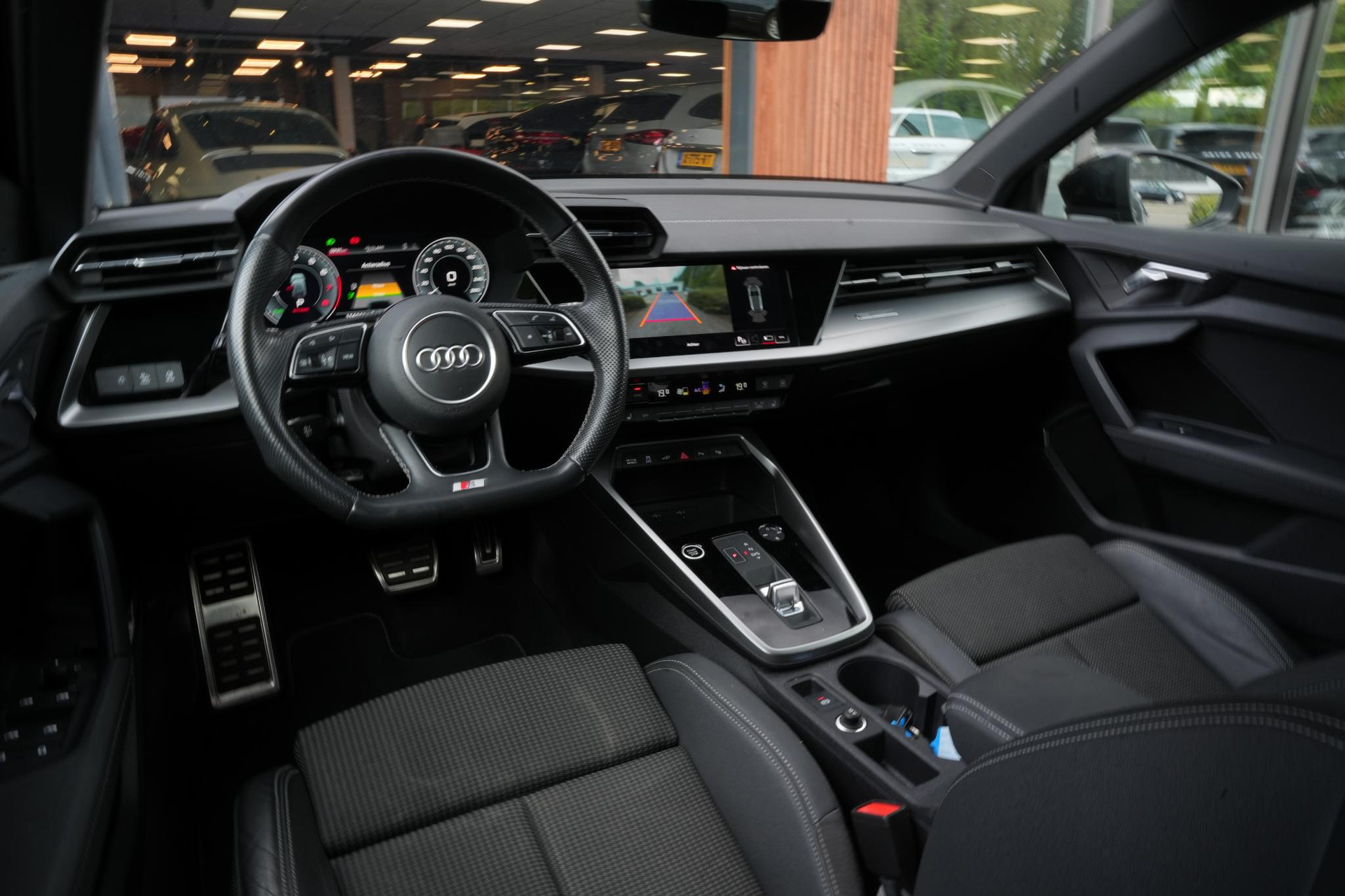 Audi A3 Sportback 40 TFSI e Business edition 2021 Mythoszwart metallic 15