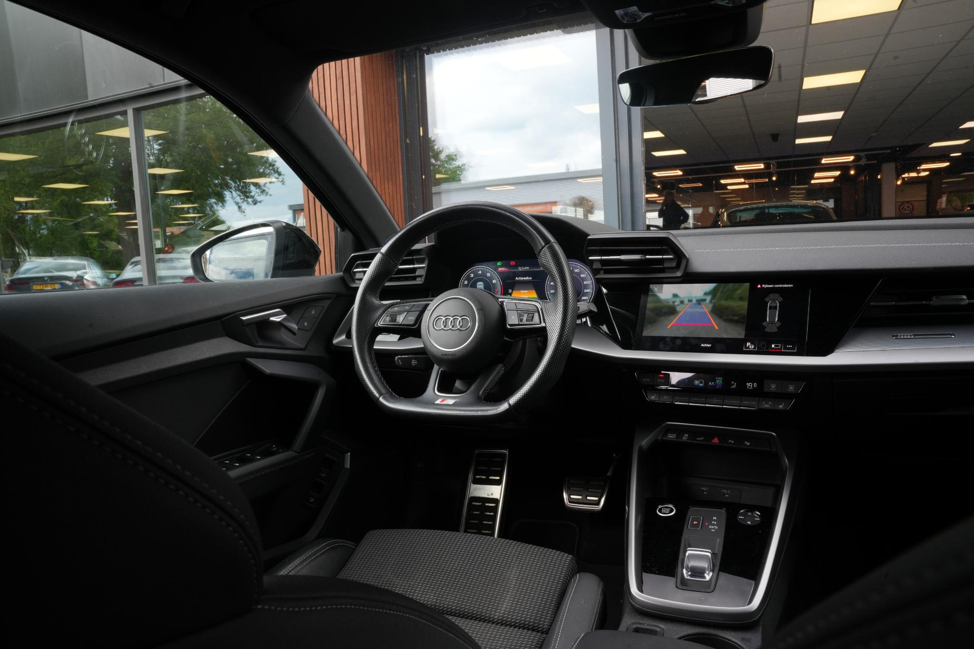 Audi A3 Sportback 40 TFSI e Business edition 2021 Mythoszwart metallic 21