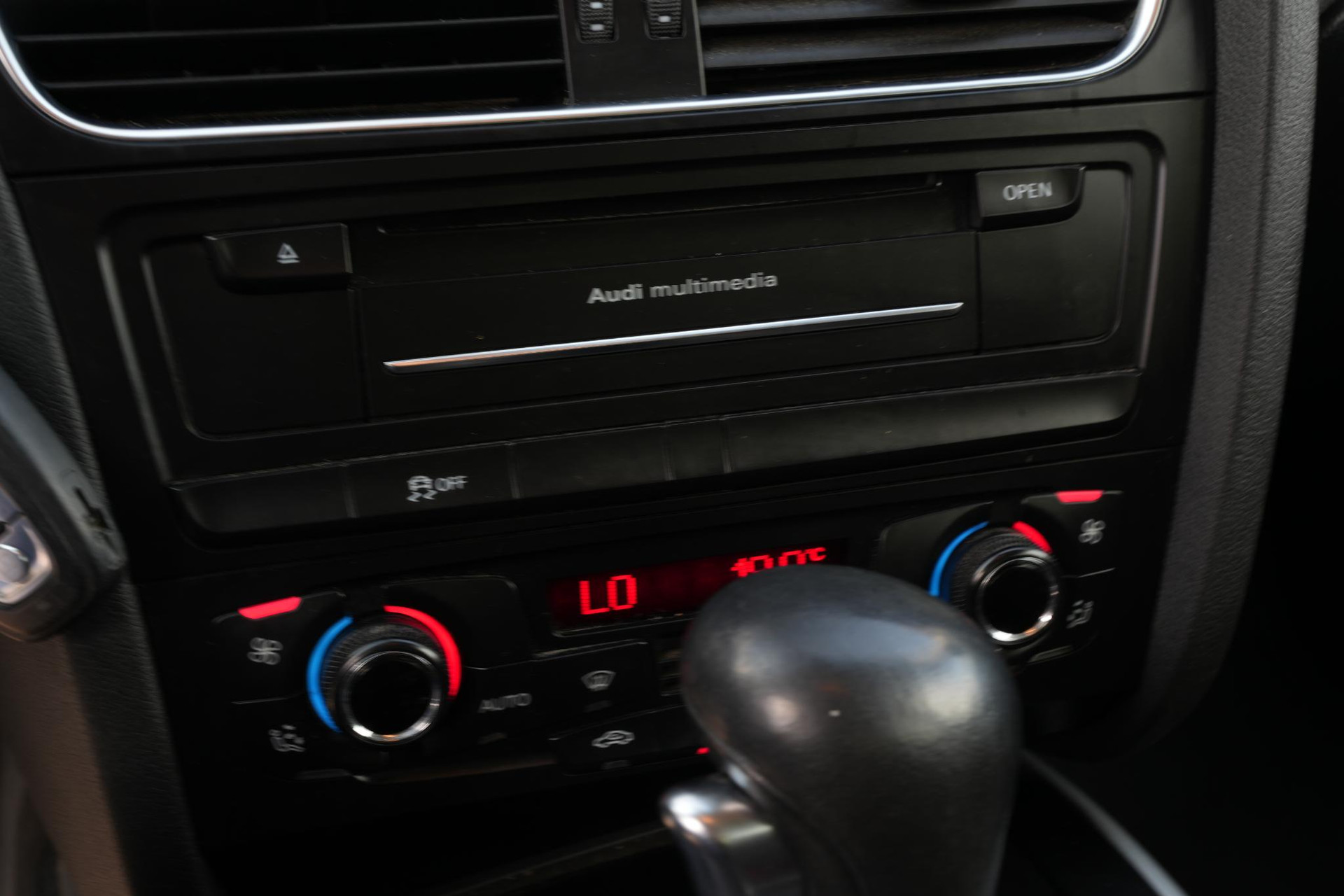 Audi A4 Limousine 1.8 TFSI Pro Line 2010 Quartzgrijs metallic 17