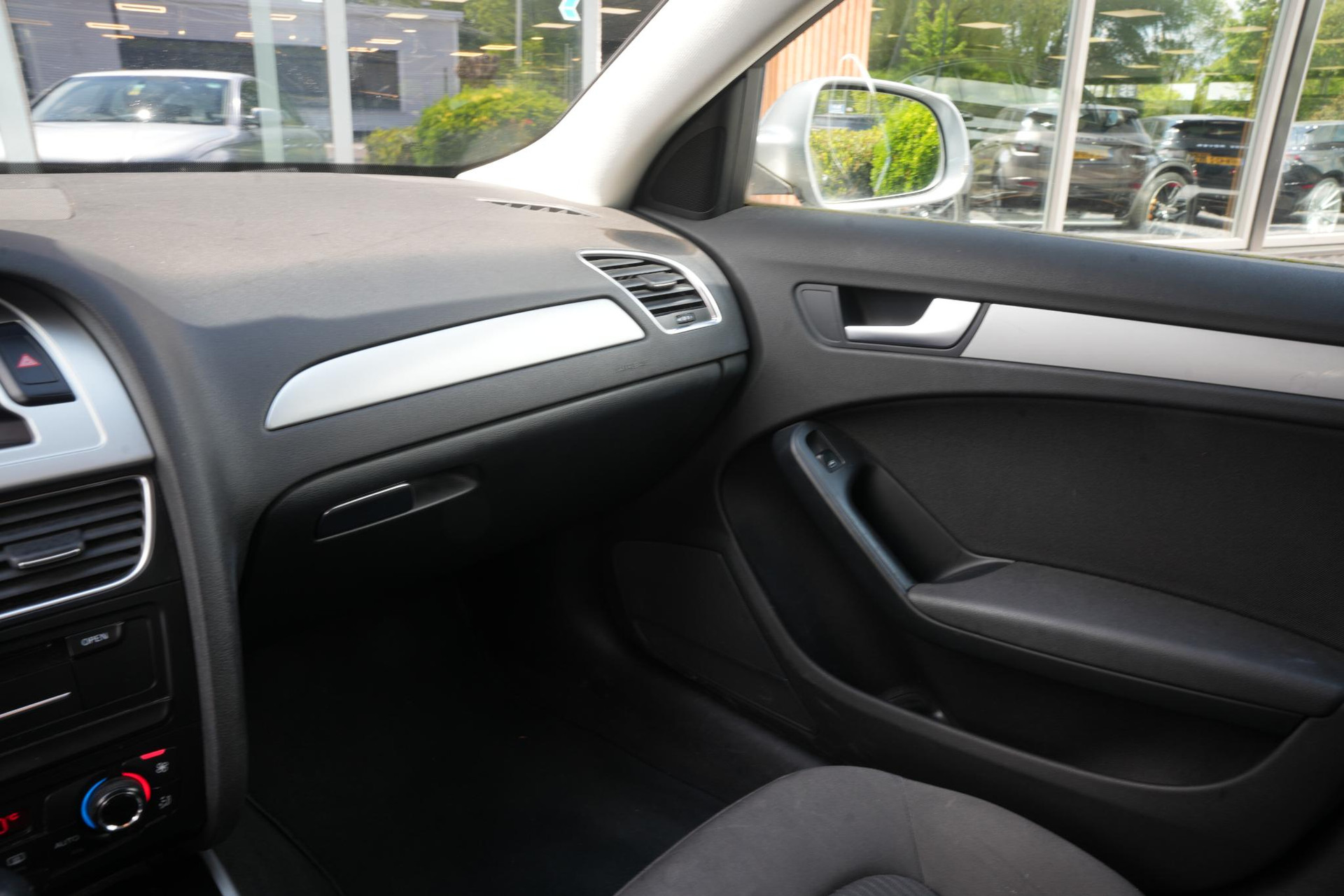 Audi A4 Limousine 1.8 TFSI Pro Line 2010 Quartzgrijs metallic 21