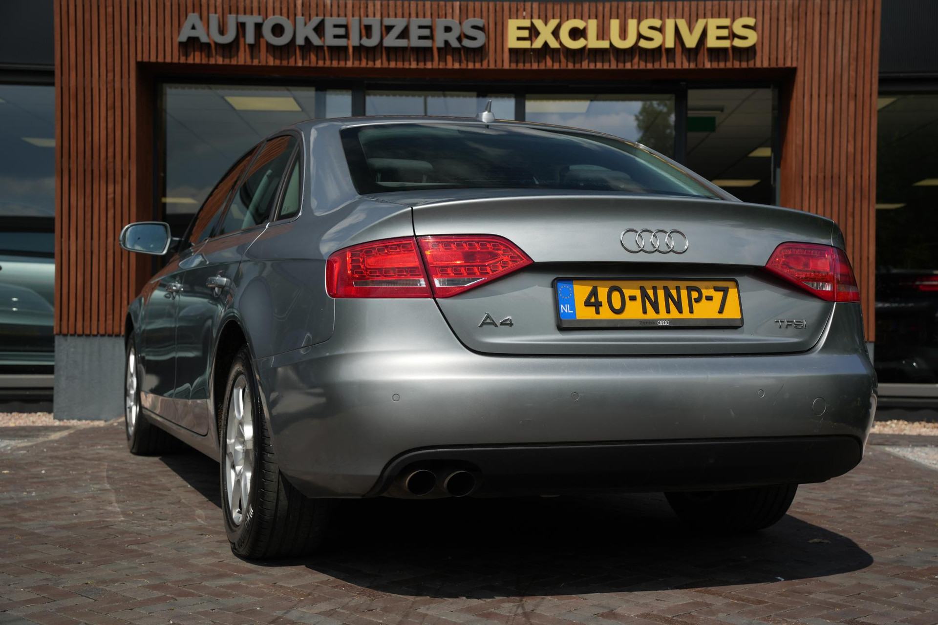 Audi A4 Limousine 1.8 TFSI Pro Line 2010 Quartzgrijs metallic 5