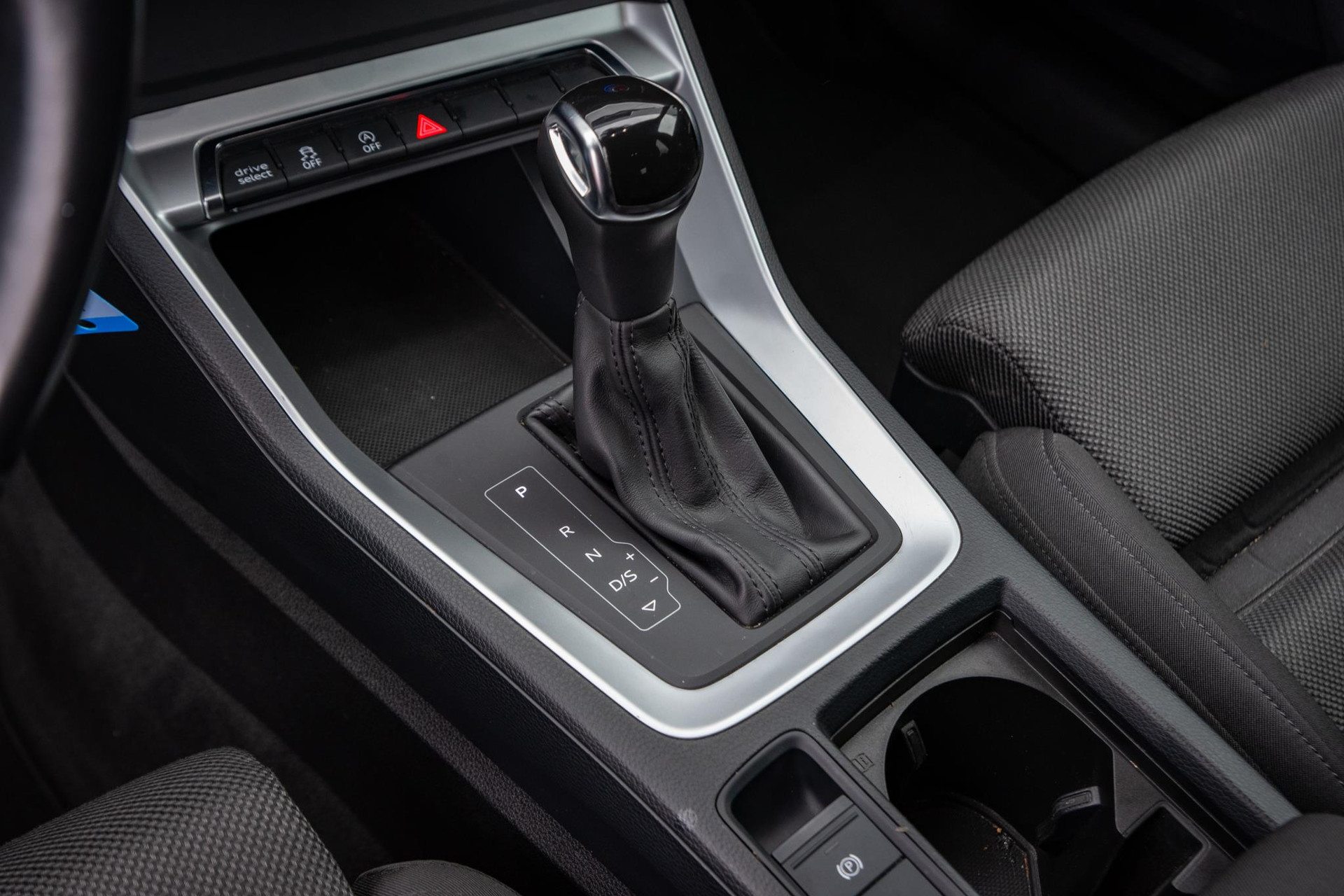 Audi Q3 35 TFSI 2019 Nanogrijs metallic 15