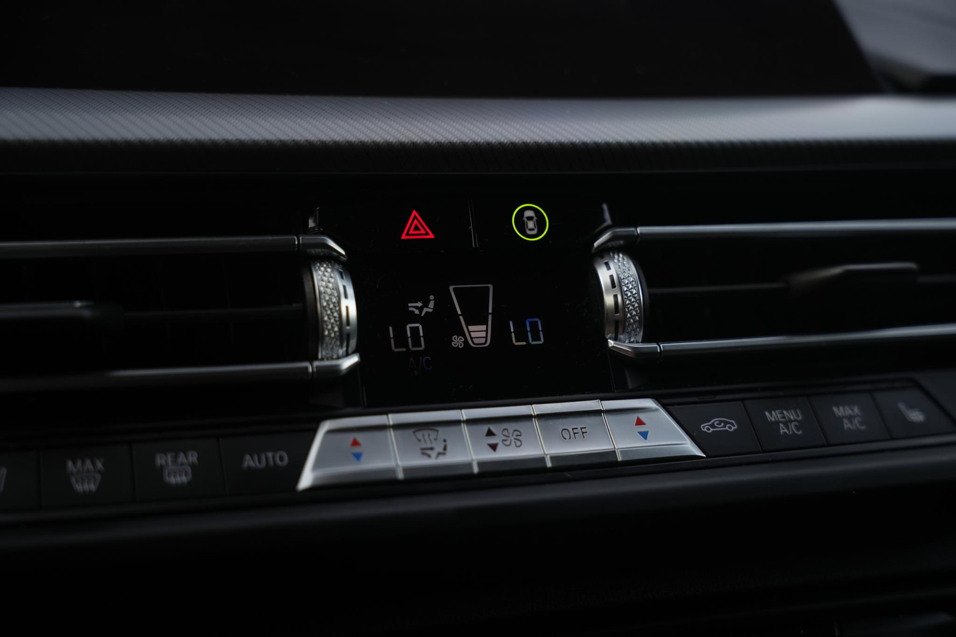 BMW 1-serie 118i Executive Edition 2020 Schwarz ii 24