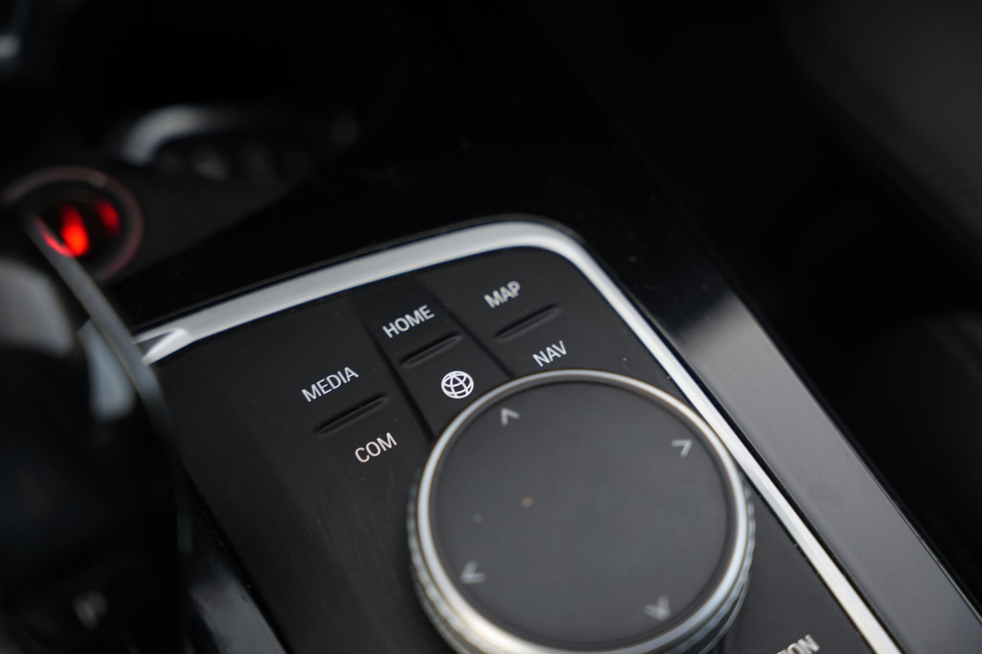 BMW 1-serie 118i Executive Edition 2020 Schwarz ii 29